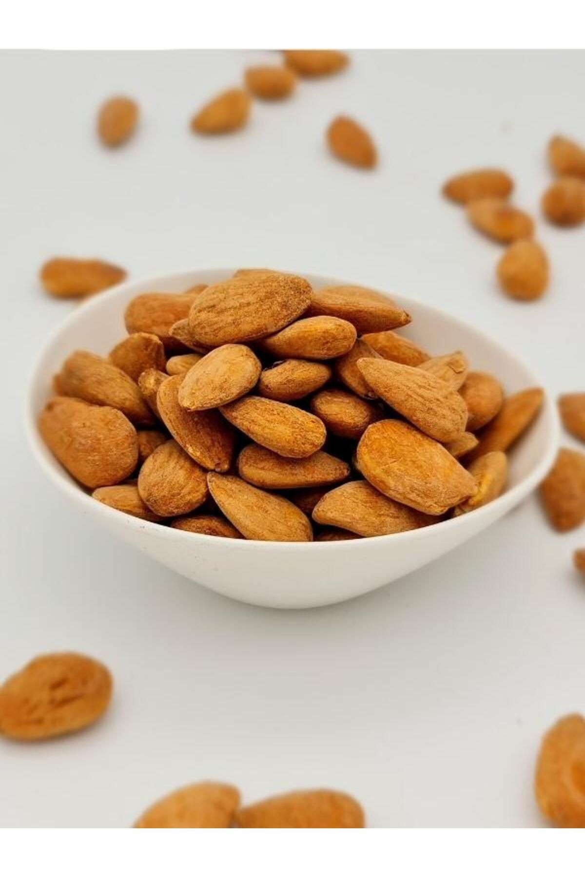 Badem Iç Kavrulmuş 1 Kg