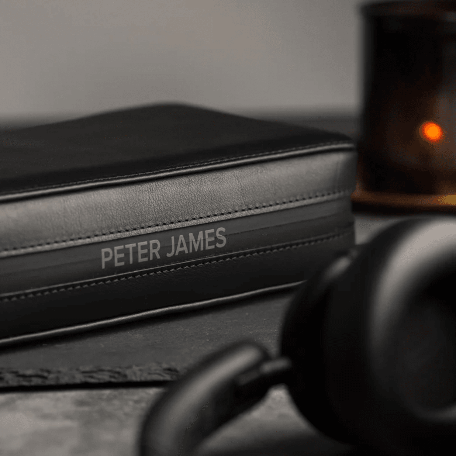 Peter James - Black Label, Crimson Noir Elengance