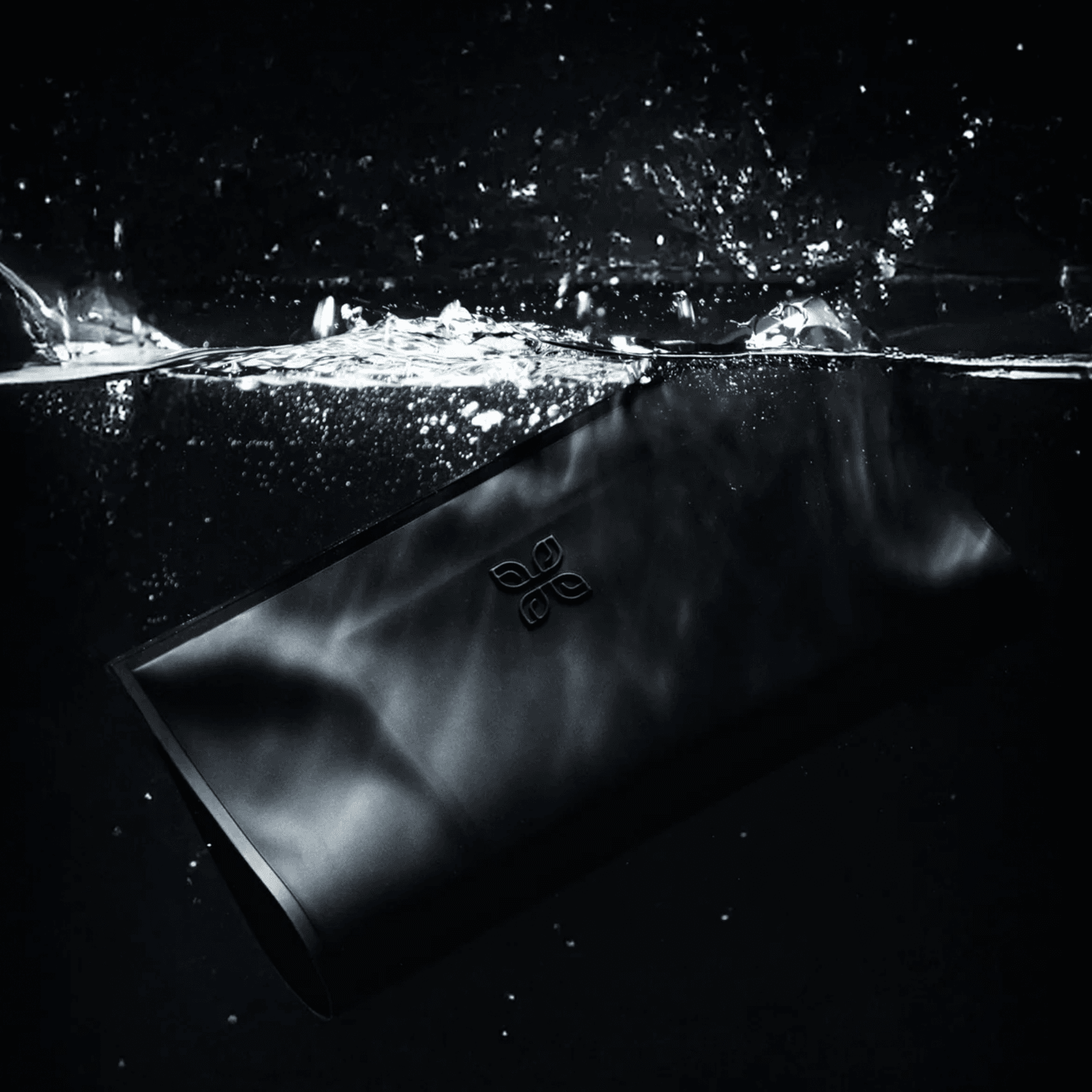 Peter James - Hydrolock Bag