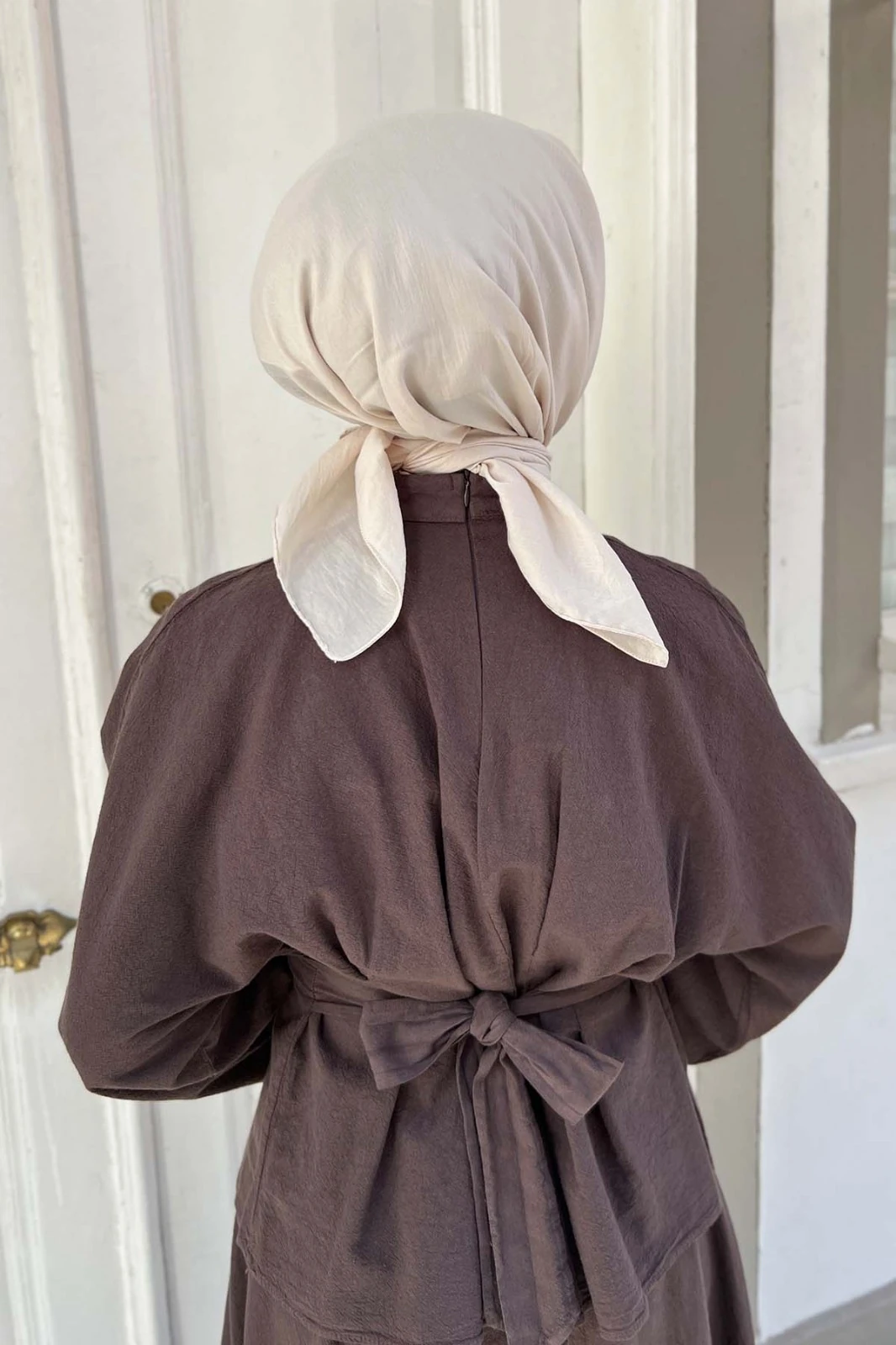 Belden Oturtmalı Etek Takım-Kahverengi