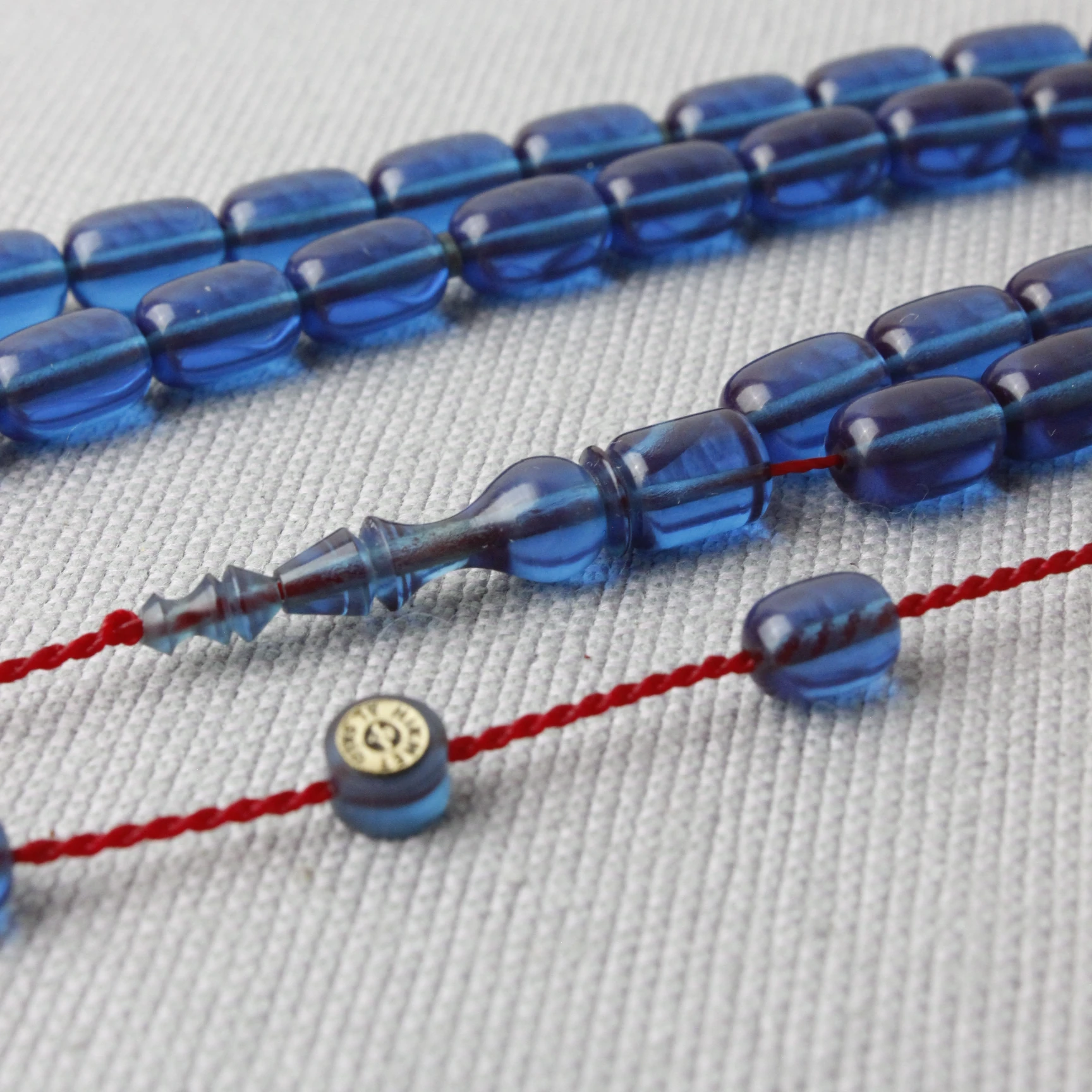 El Boy Usta İmzalı Kapsül Kesim Mavi Renk Sıkma Kehribar Tespih