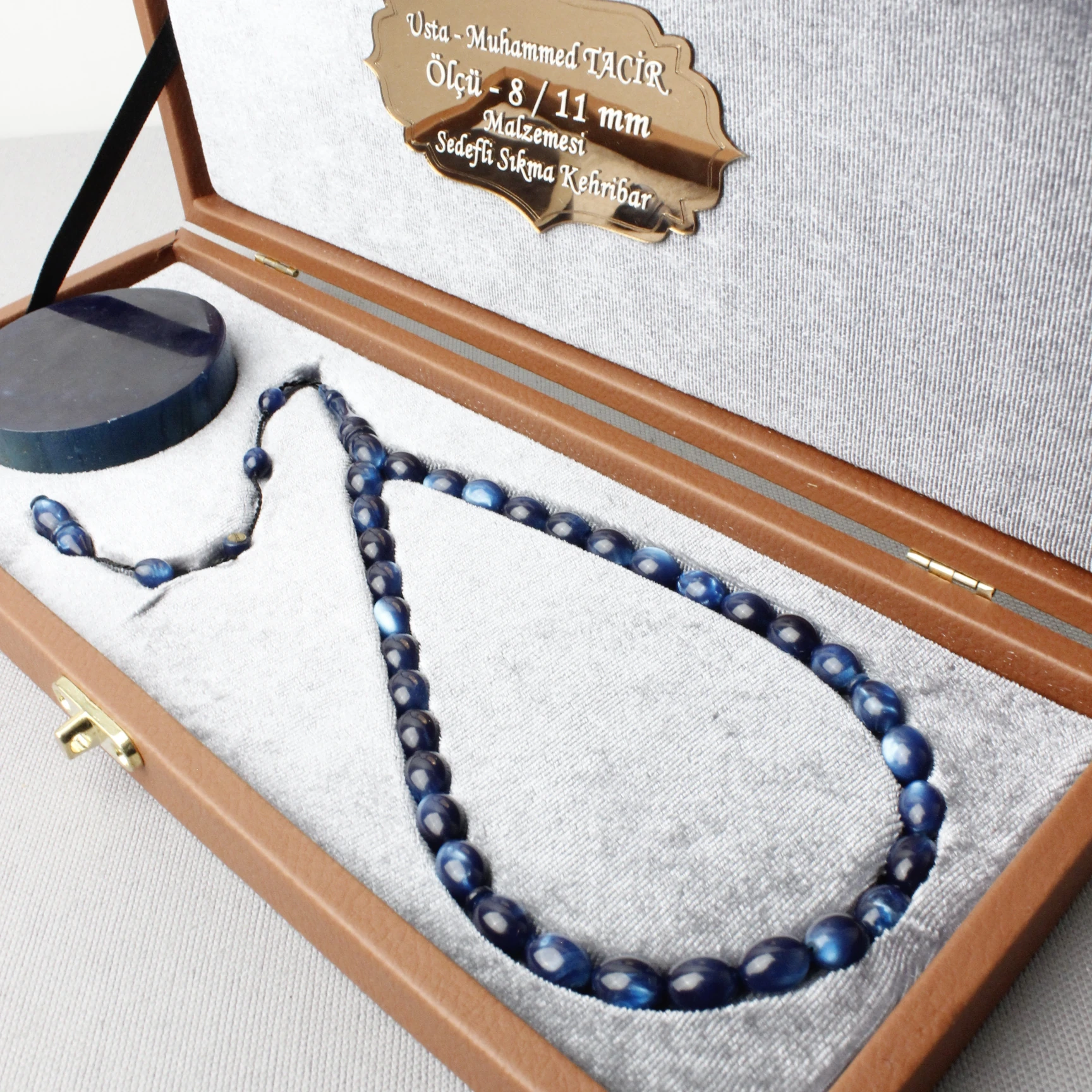 Özel Kutusunda Ham Maddesiyle Tacir Usta İmzalı Sedefli Sıkma Kehribar Tespih