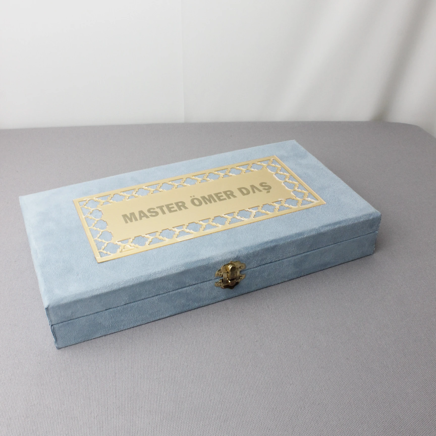 Özel Kutusunda Ömer Daş Usta İmzalı Zar Objeden Patinli Kehribar Tespih