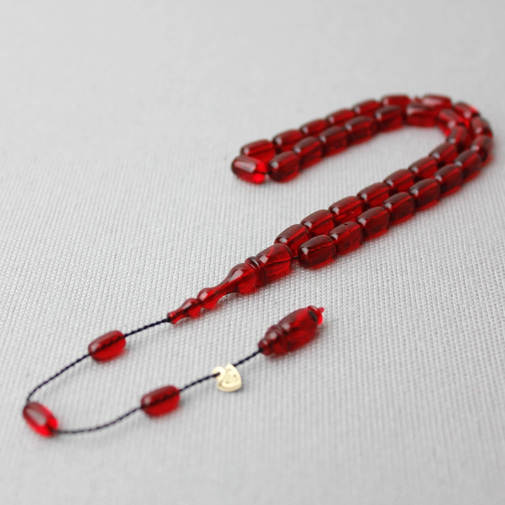 Serkan Başkan Usta İmzalı El Boy Kapsül Kesim Kırmızı Renk Ateş Kehribar Tespih