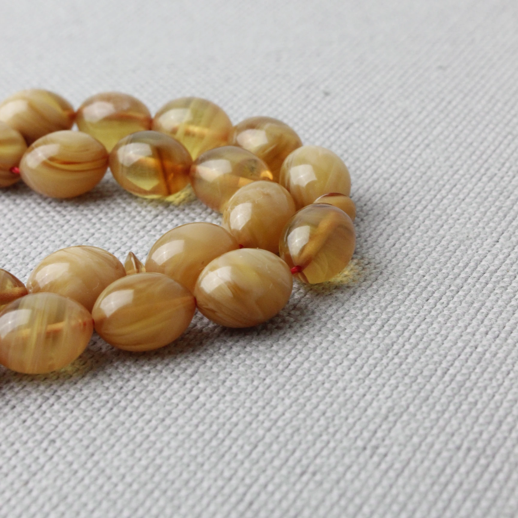 Ayhan Turan Usta İmzalı Beyzi Model Sıkma Kehribar Tespih