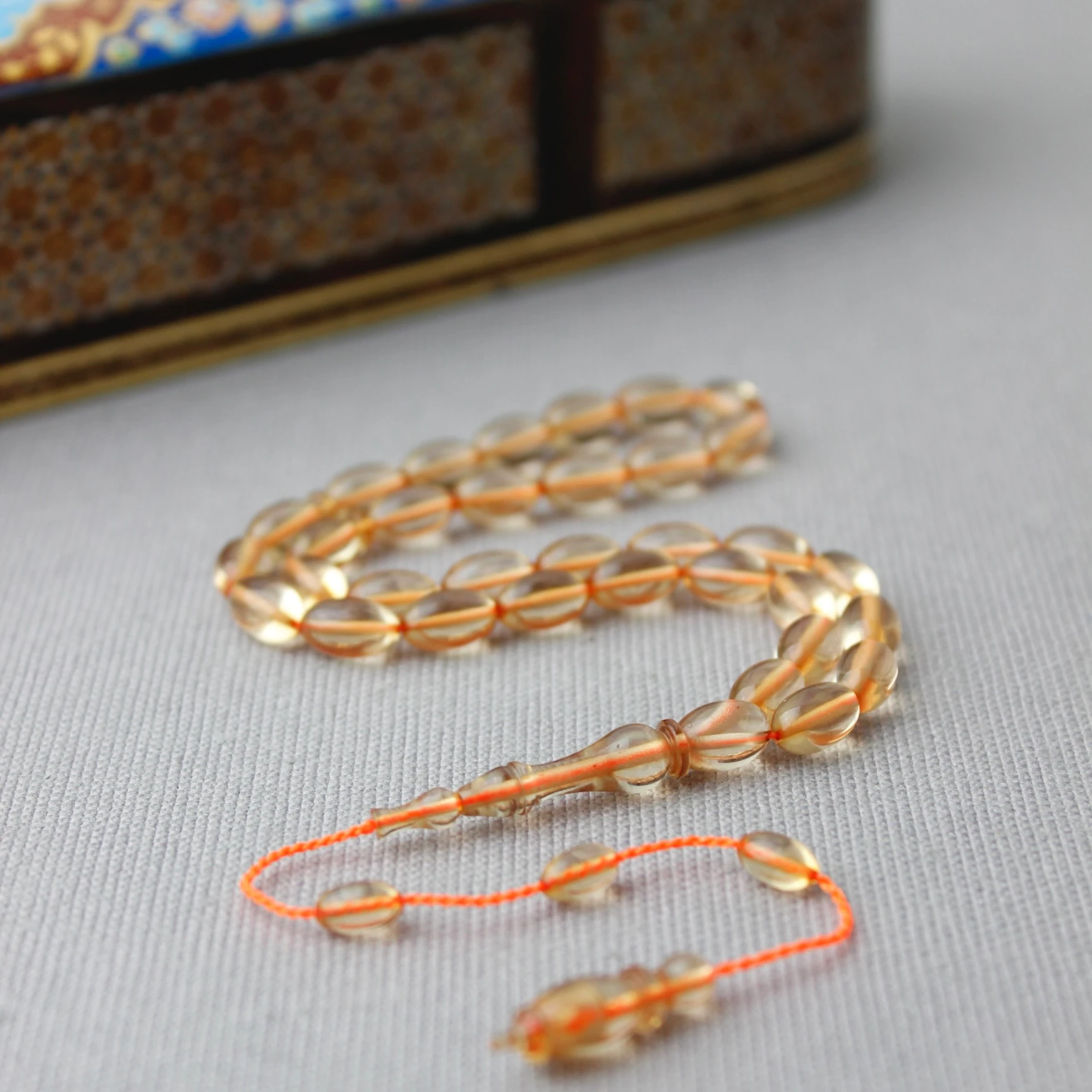 Beyzi Model El Boy Şeffaf Renk Ateş Kehribar Tespih