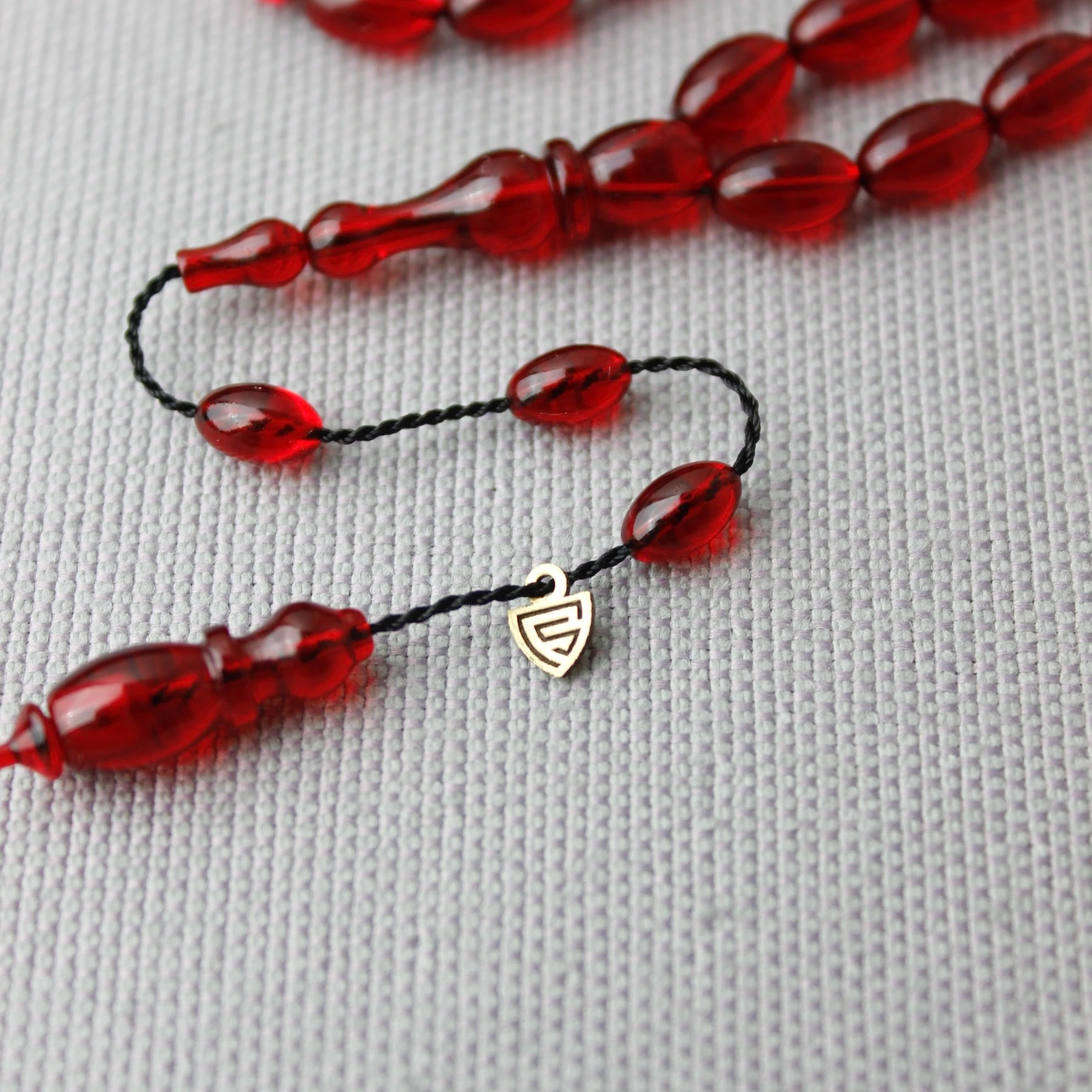 Serkan Başkan Usta İmzalı Beyzi Model Kırmızı Renk Ateş Kehribar Tespih