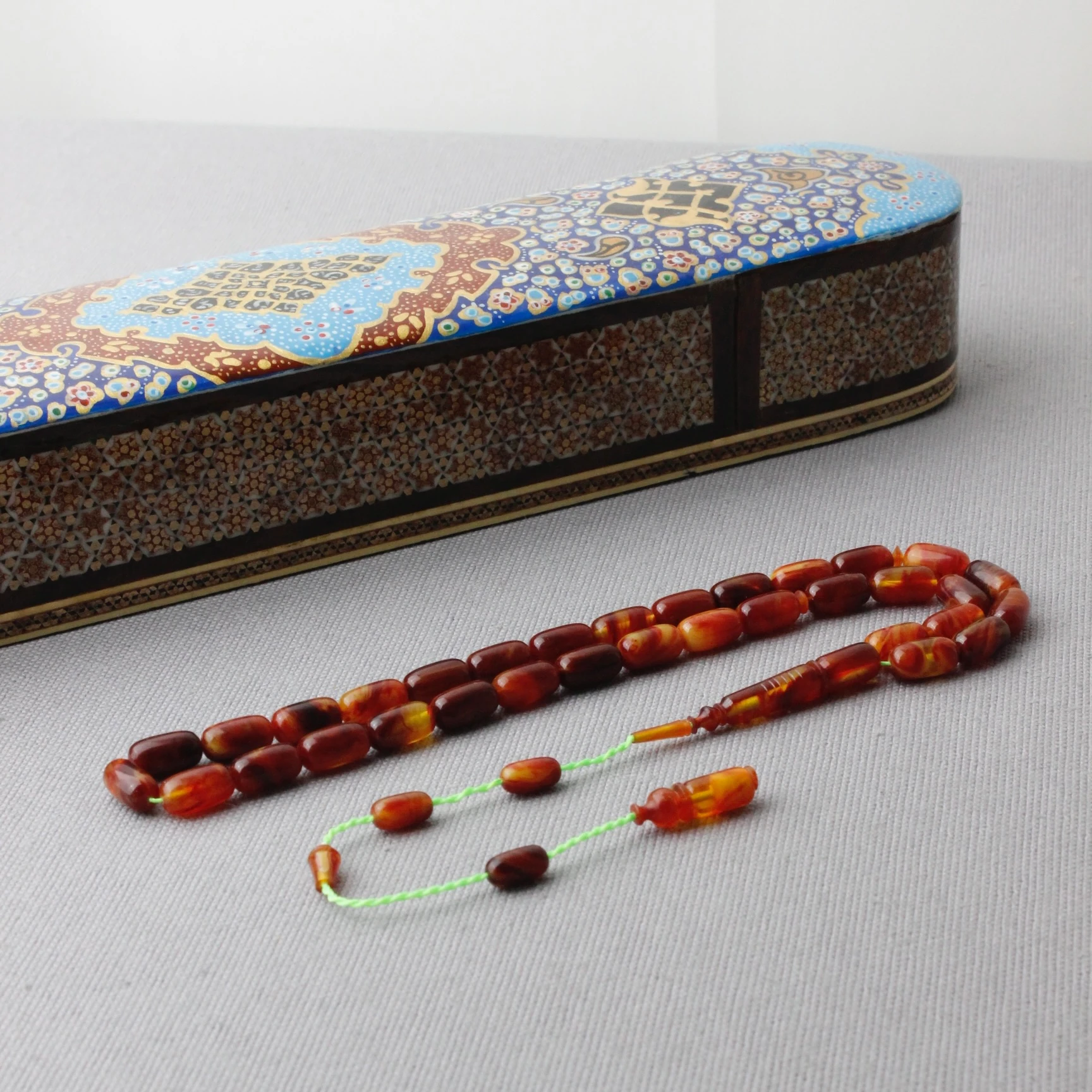 Yoğun Hareli Kapsül Kesim Usta İşçilikli Sıkma Kehribar Tespih