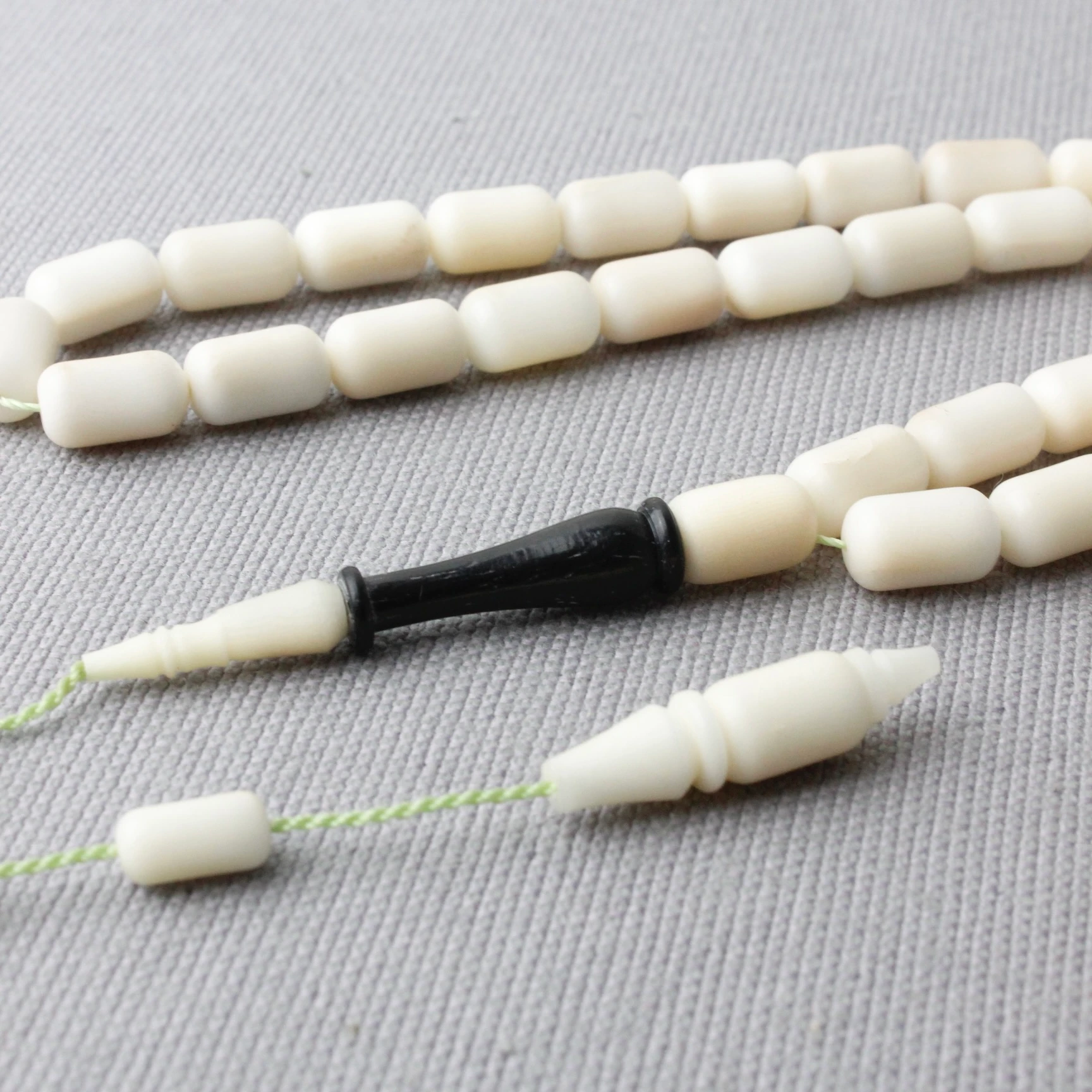 Abanoz Kombinli Doğal Narçıl Kapsül Kesim Tespih