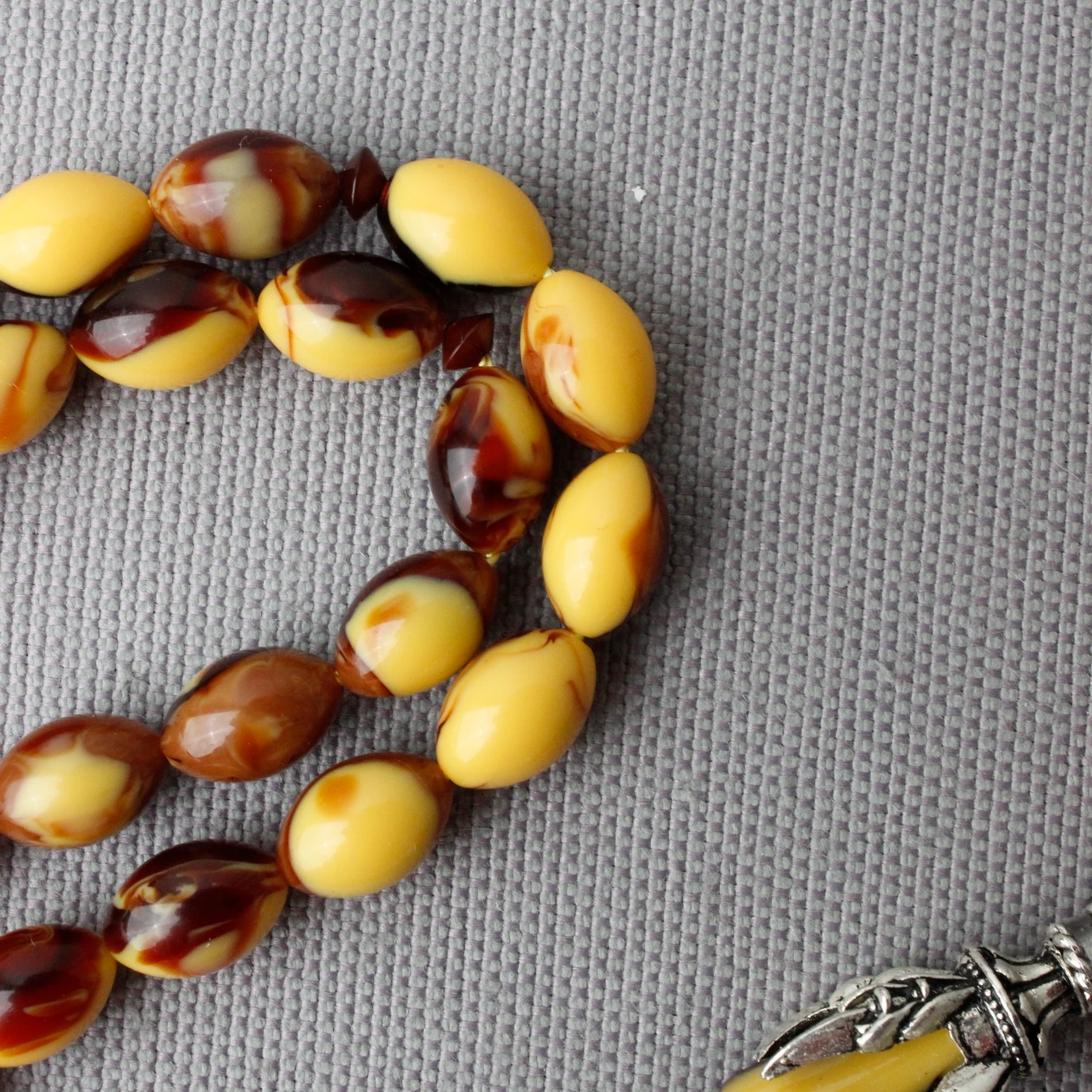 Nakkaş İmame Beyzi Model Sıkma Kehribar Tespih