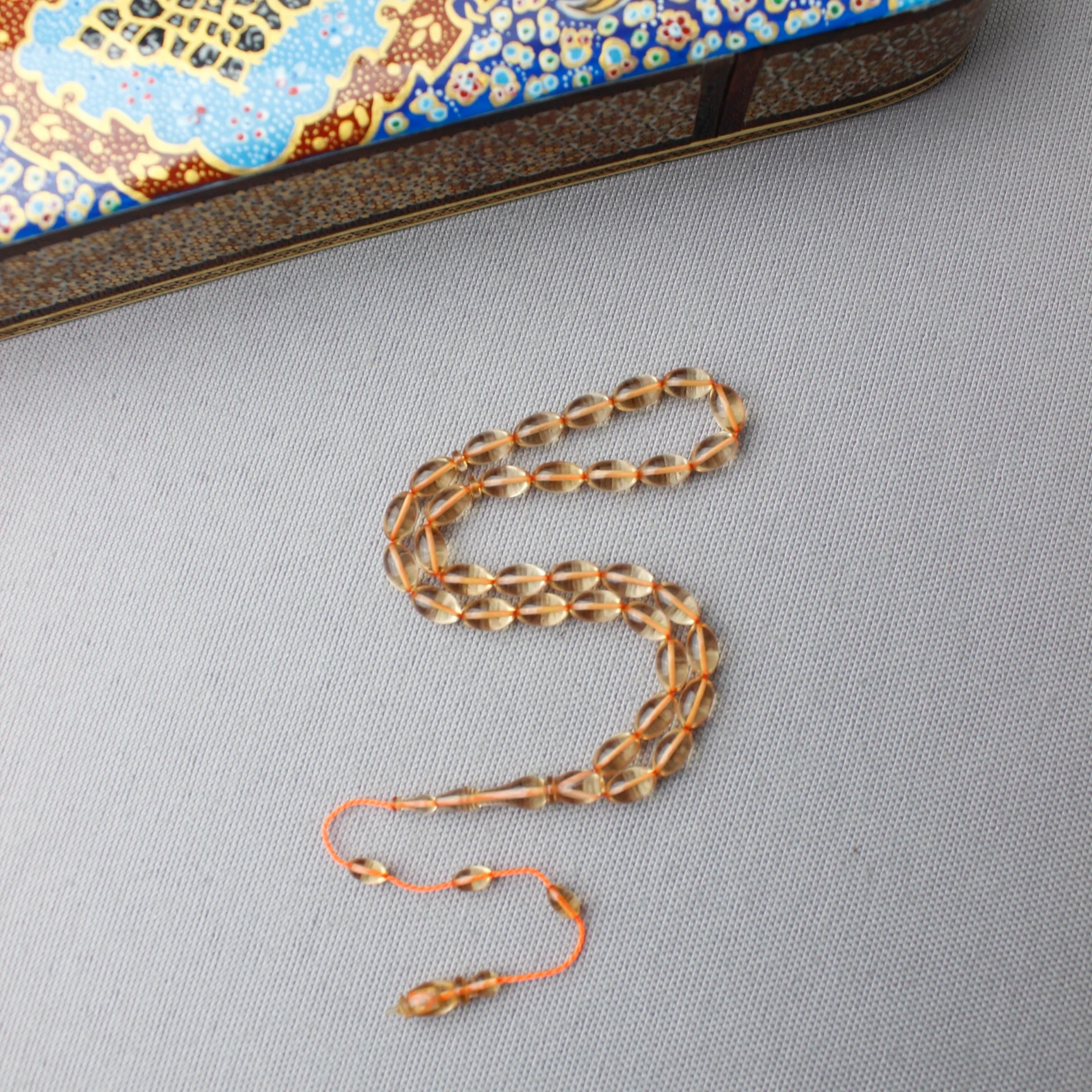 Beyzi Model El Boy Şeffaf Renk Ateş Kehribar Tespih