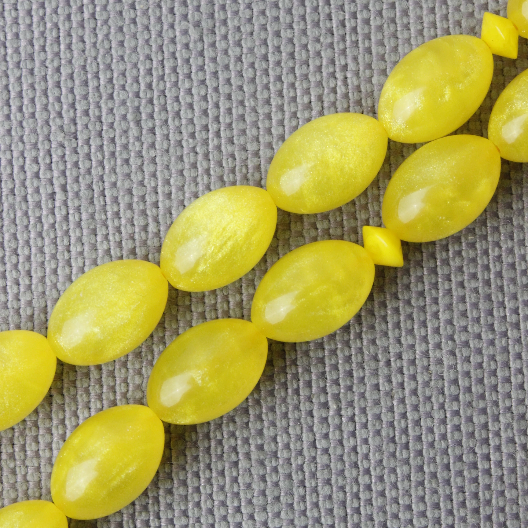 Simli Hamur Neon Sarı Beyzi Model Sıkma Kehribar Tespih