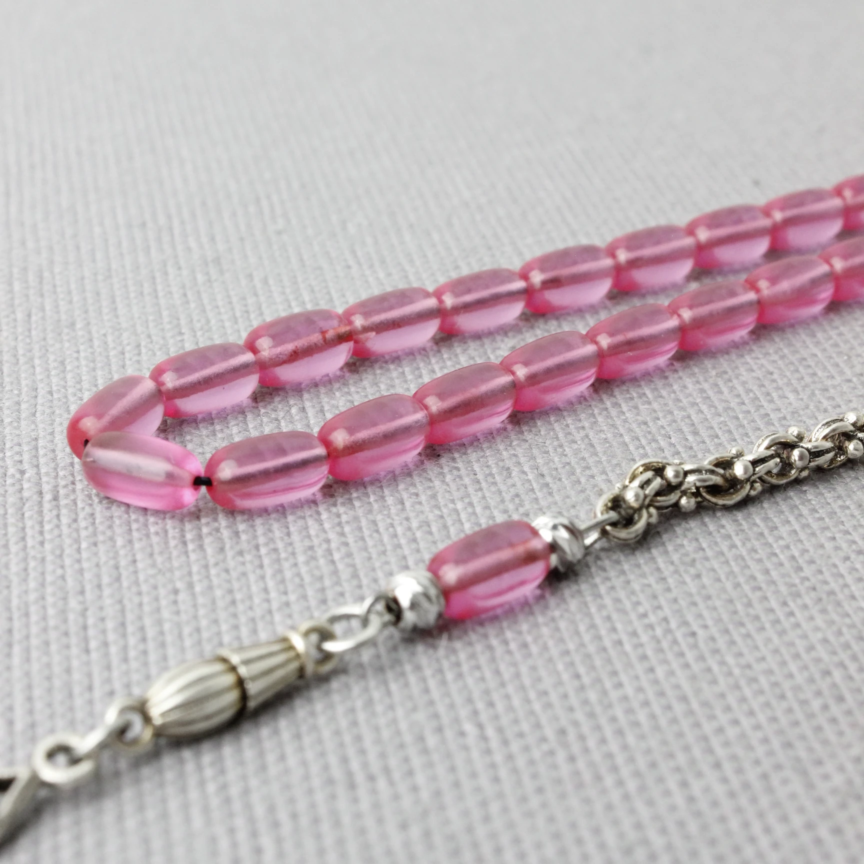 Bürokrat Boy Pembe Renk Kapsül Kesim Sıkma Kehribar Tespih