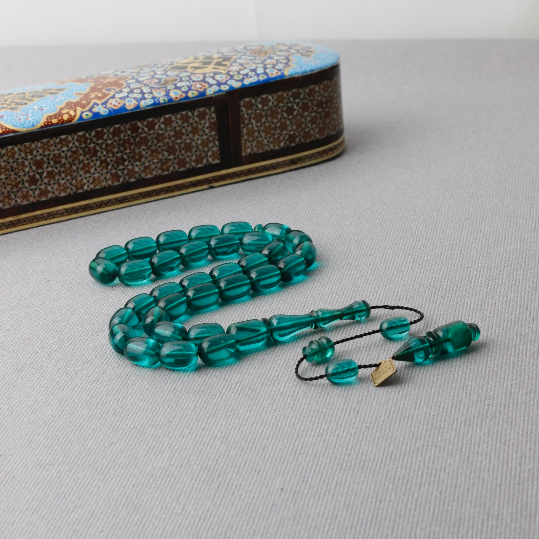 Ali Baba Usta İmzalı Gökyüzü Mavisi Kapsül Kesim Ateş Kehribar Tespih