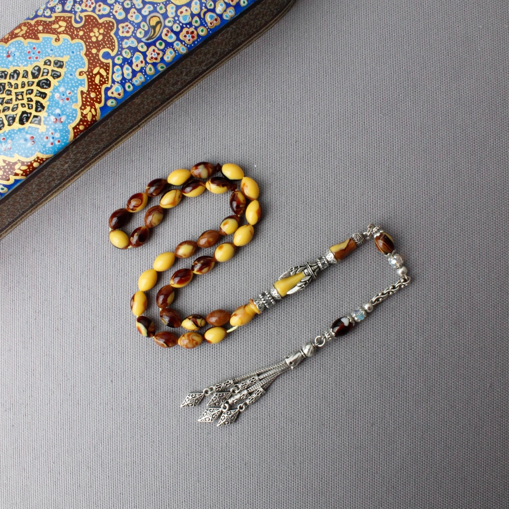 Nakkaş İmame Beyzi Model Sıkma Kehribar Tespih