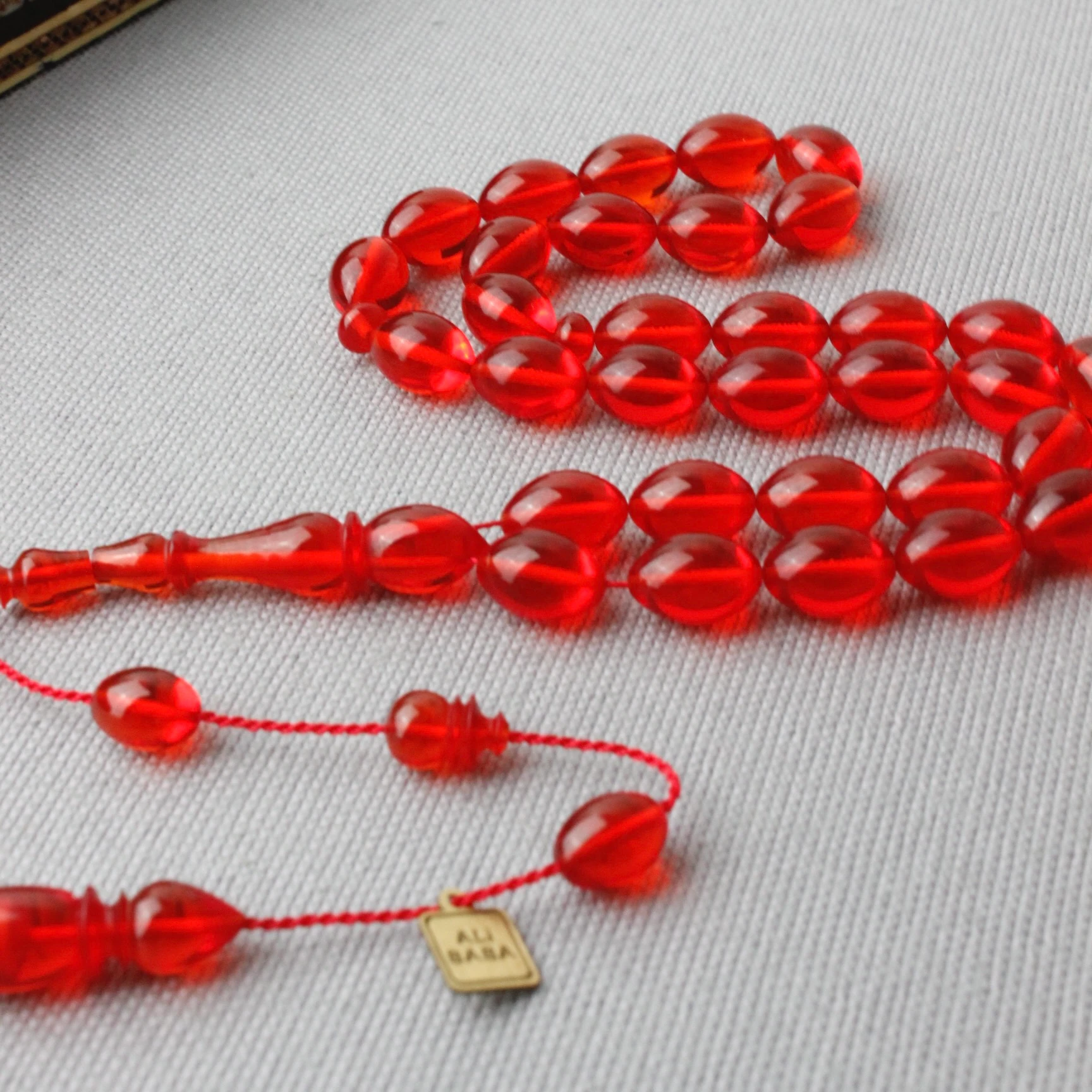 Ali Baba Usta İmzalı Beyzi Model Kırmızı Renk Ateş Kehribar Tespih