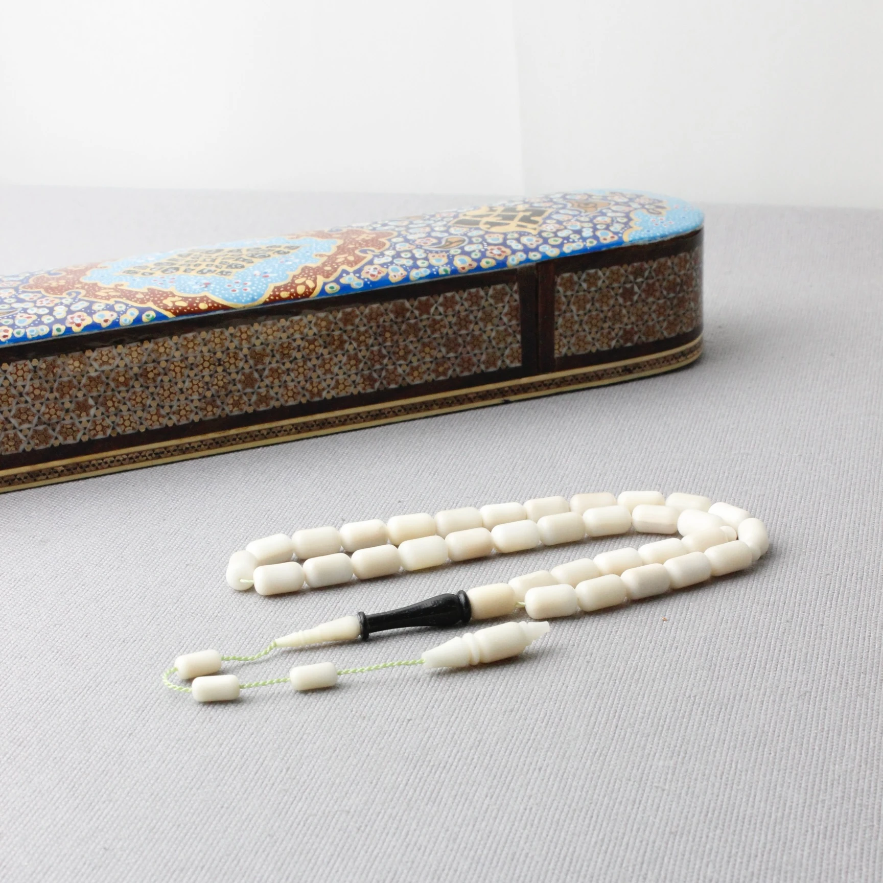 Abanoz Kombinli Doğal Narçıl Kapsül Kesim Tespih