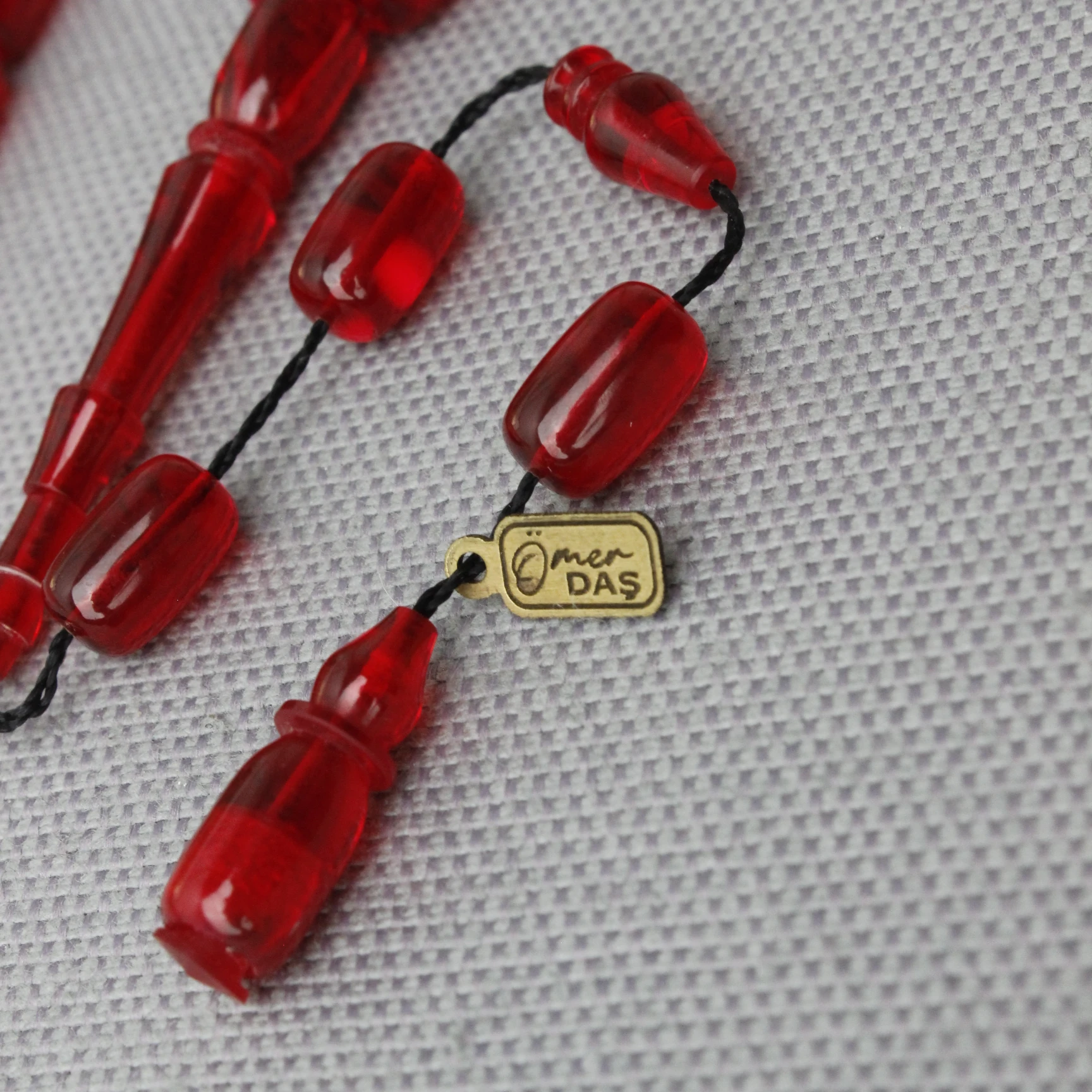 Özel Kutusunda Zar Objesiyle Beraber Ömer Daş Usta İmzalı Kehribar Tespih