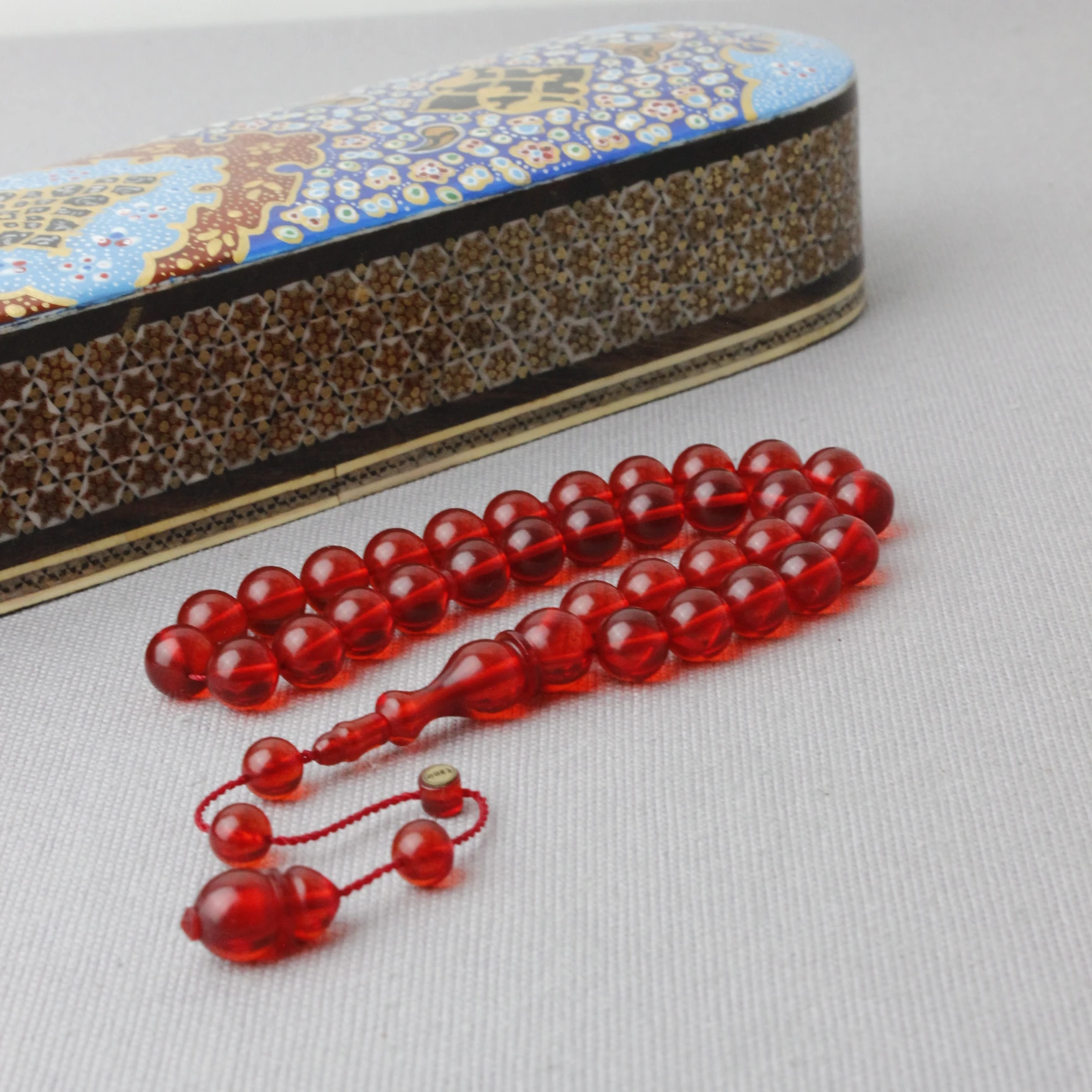 Tacir Usta İmzalı Küre Kesim Kırmızı Renk Ateş Kehribar Tespih