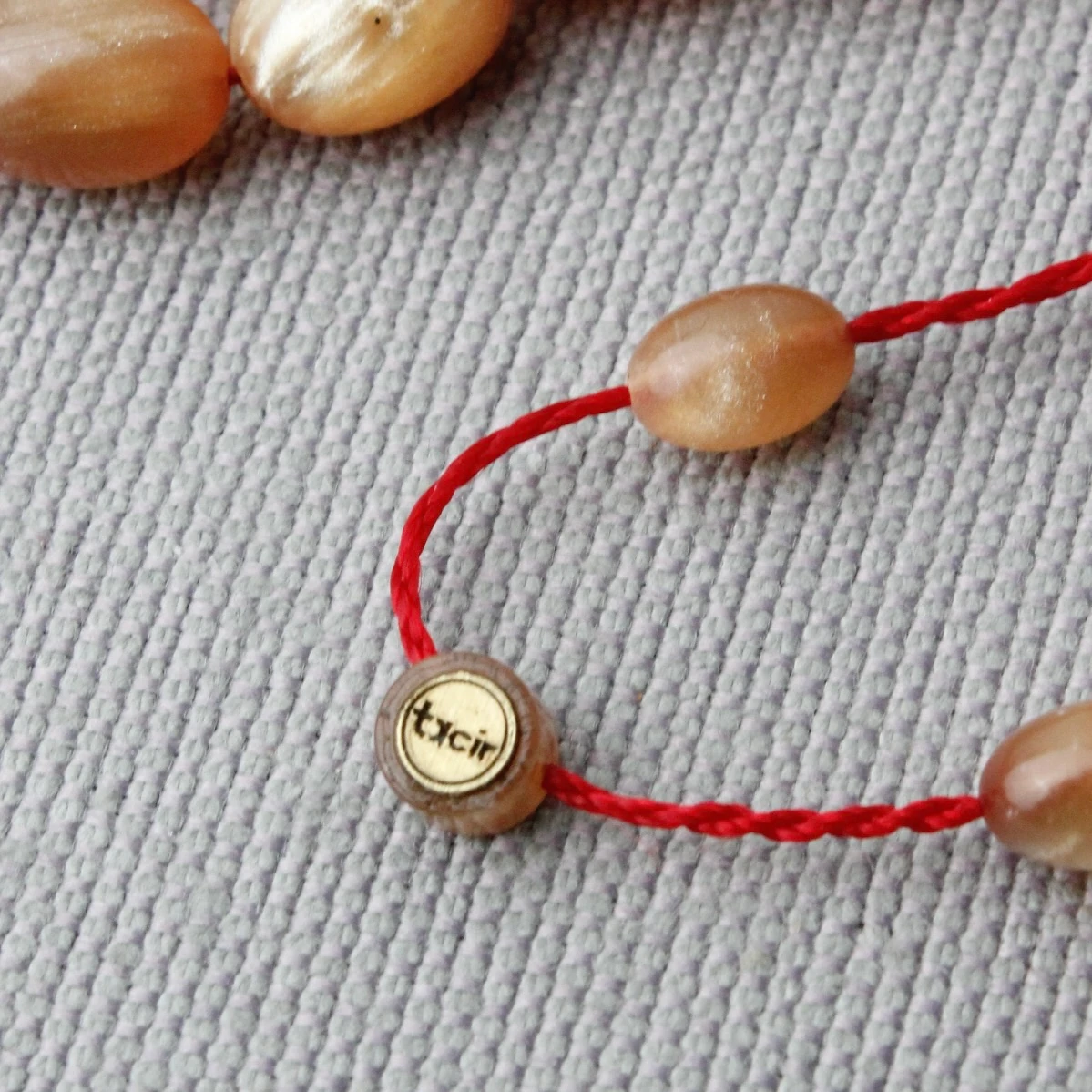 Sedefli Hamur Krem Rengi Tacir Usta İmzalı Beyzi Model Sıkma Kehribar Tespih