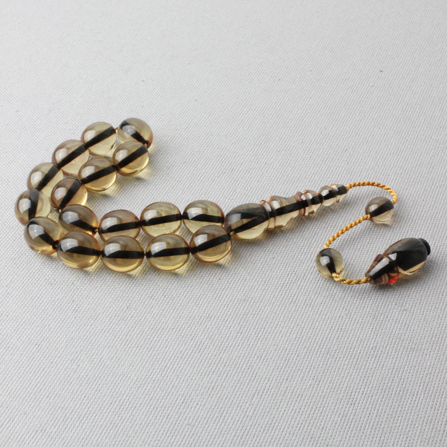 Efe Boy Tombul Beyzi Şeffaf Ateş Kehribar Tespih