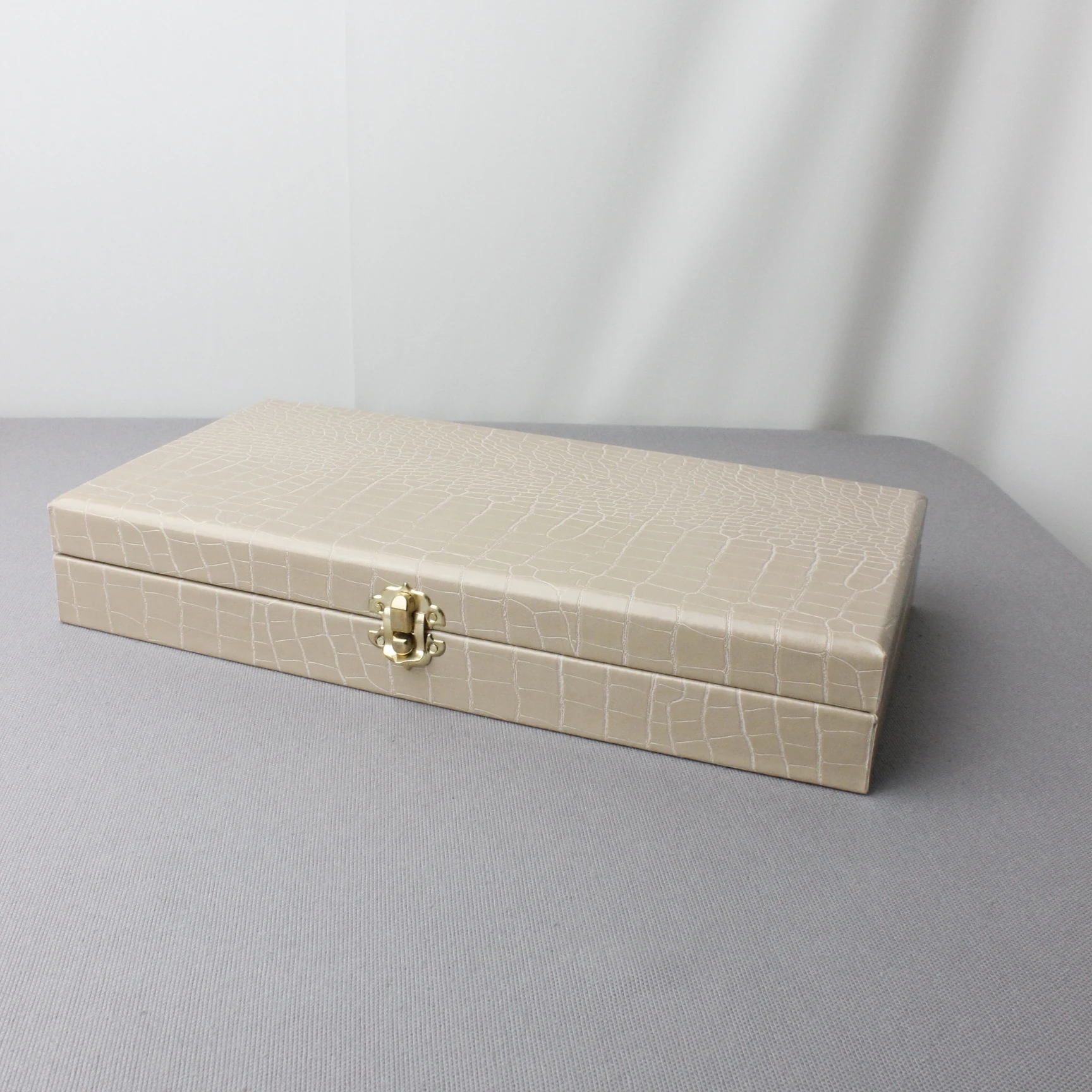 Özel Kutusunda Zar Objesiyle Beraber Ömer Daş Usta İmzalı Kehribar Tespih