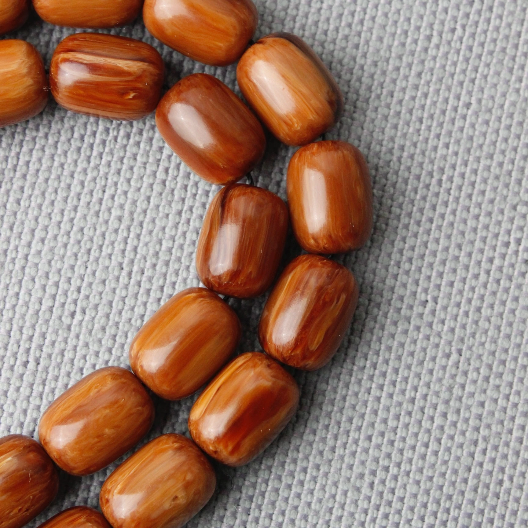 Usta İmzalı Yoğun Hareli Yeni Çekoslovak Katalin Tespih