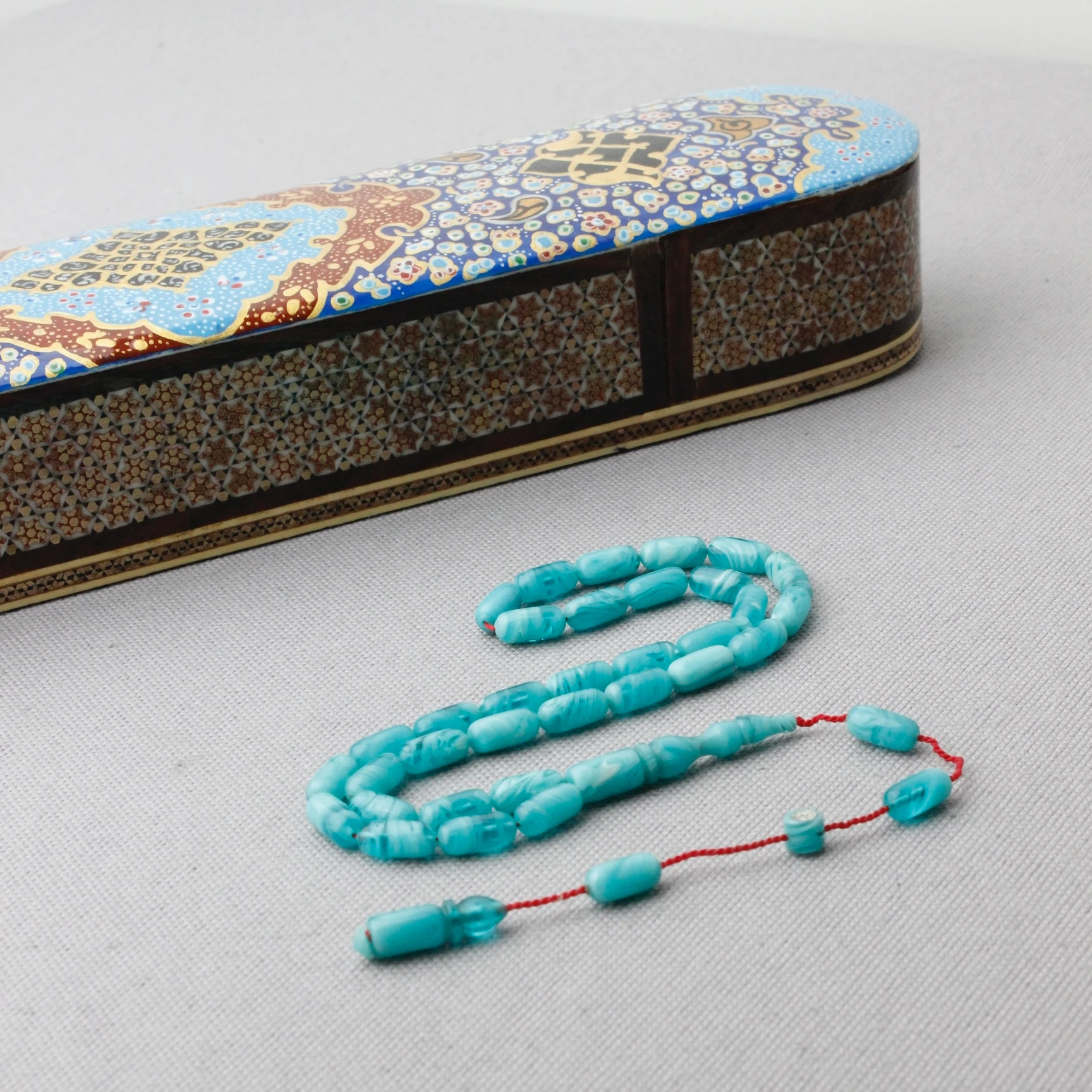 Halil Demirkol Usta İmzalı Yoğun Hareli Deniz Mavisi Sıkma Kehribar Tespih