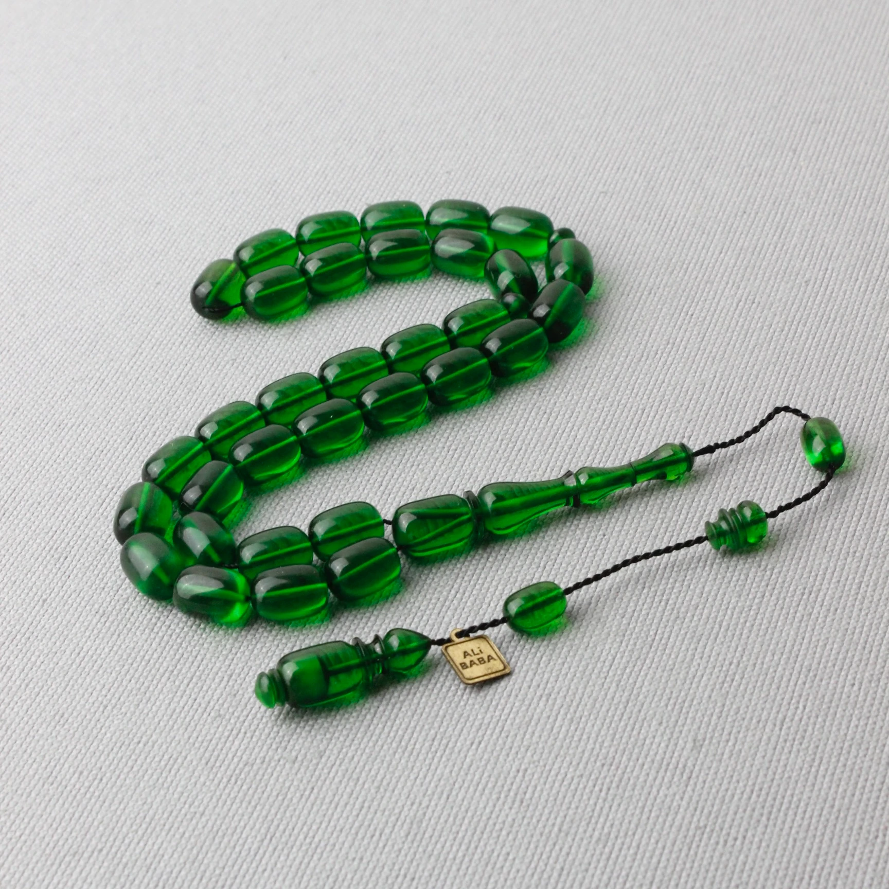 Ali Baba Usta İmzalı Çimen Yeşili Kapsül Kesim Ateş Kehribar Tespih