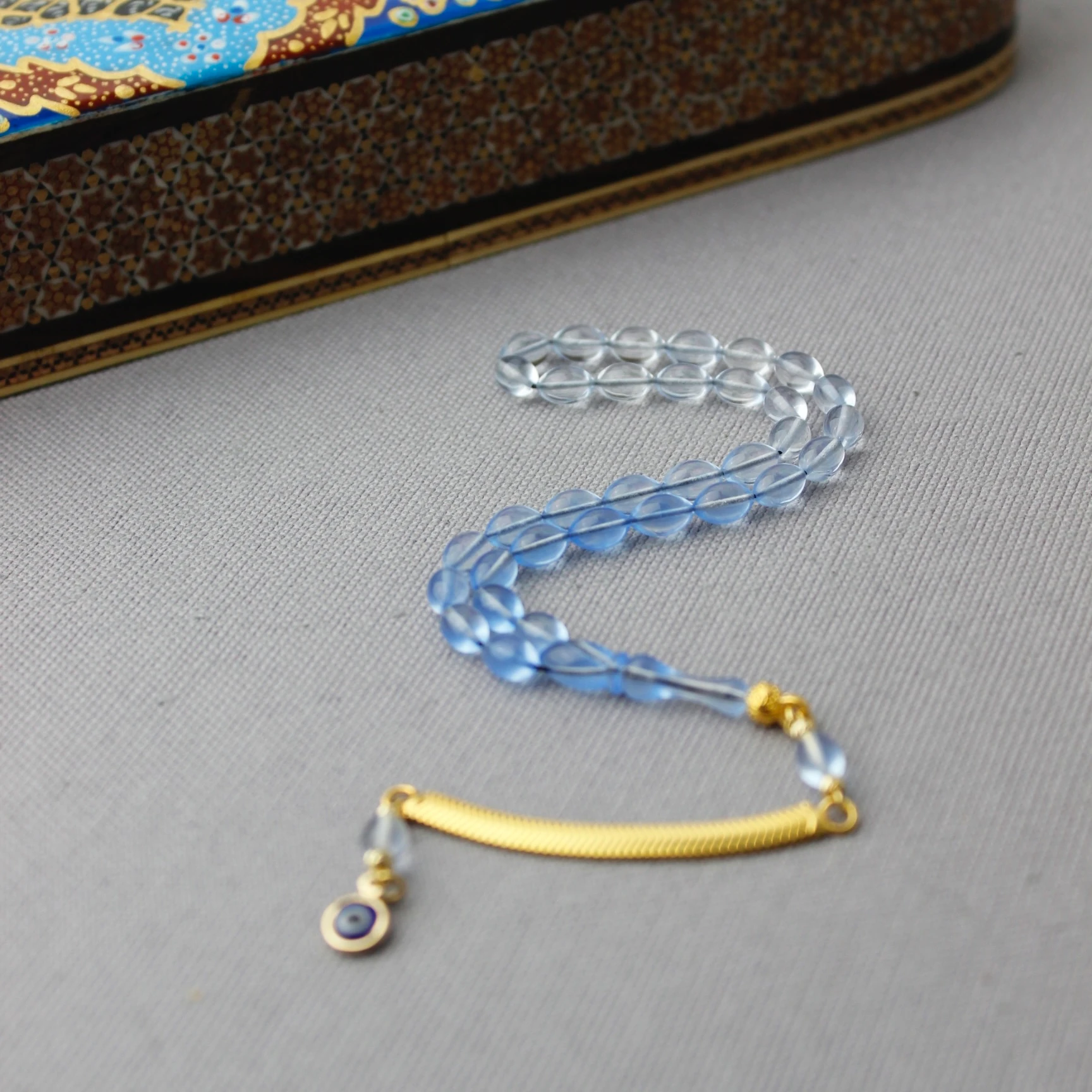 Bürokrat Boy Buz Mavisi Gümüş Püsküllü Bakalit Tespih