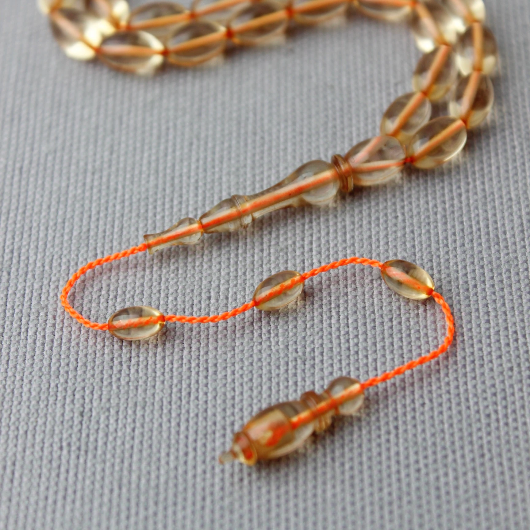 Beyzi Model El Boy Şeffaf Renk Ateş Kehribar Tespih