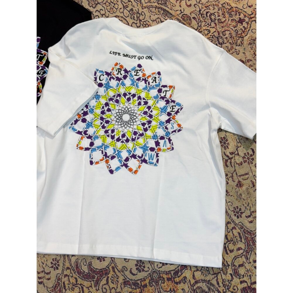 Baskılı Oversize Nakış Detaylı Tişört
