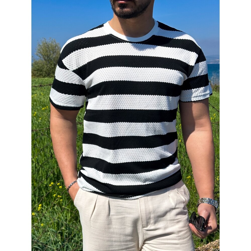 Çizgili Triko Örme Tişört Siyah Beyaz