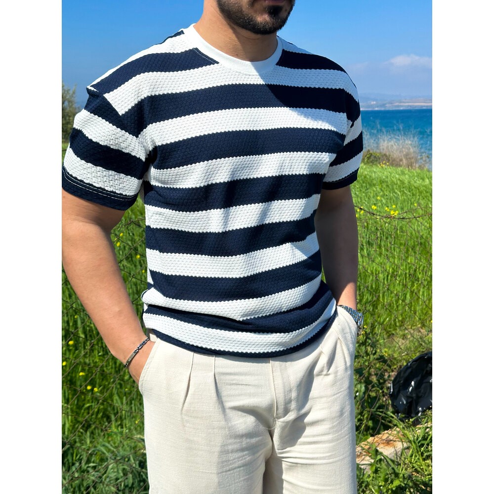Çizgili Triko Örme Tişört Lacivert Beyaz
