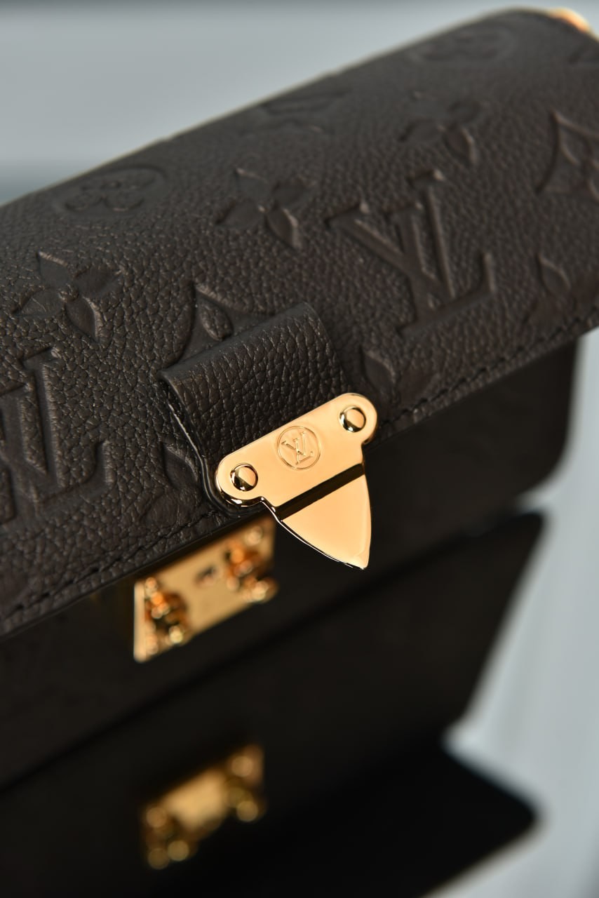 Louis Vuitton Metis WOC (Wallet on Chain)