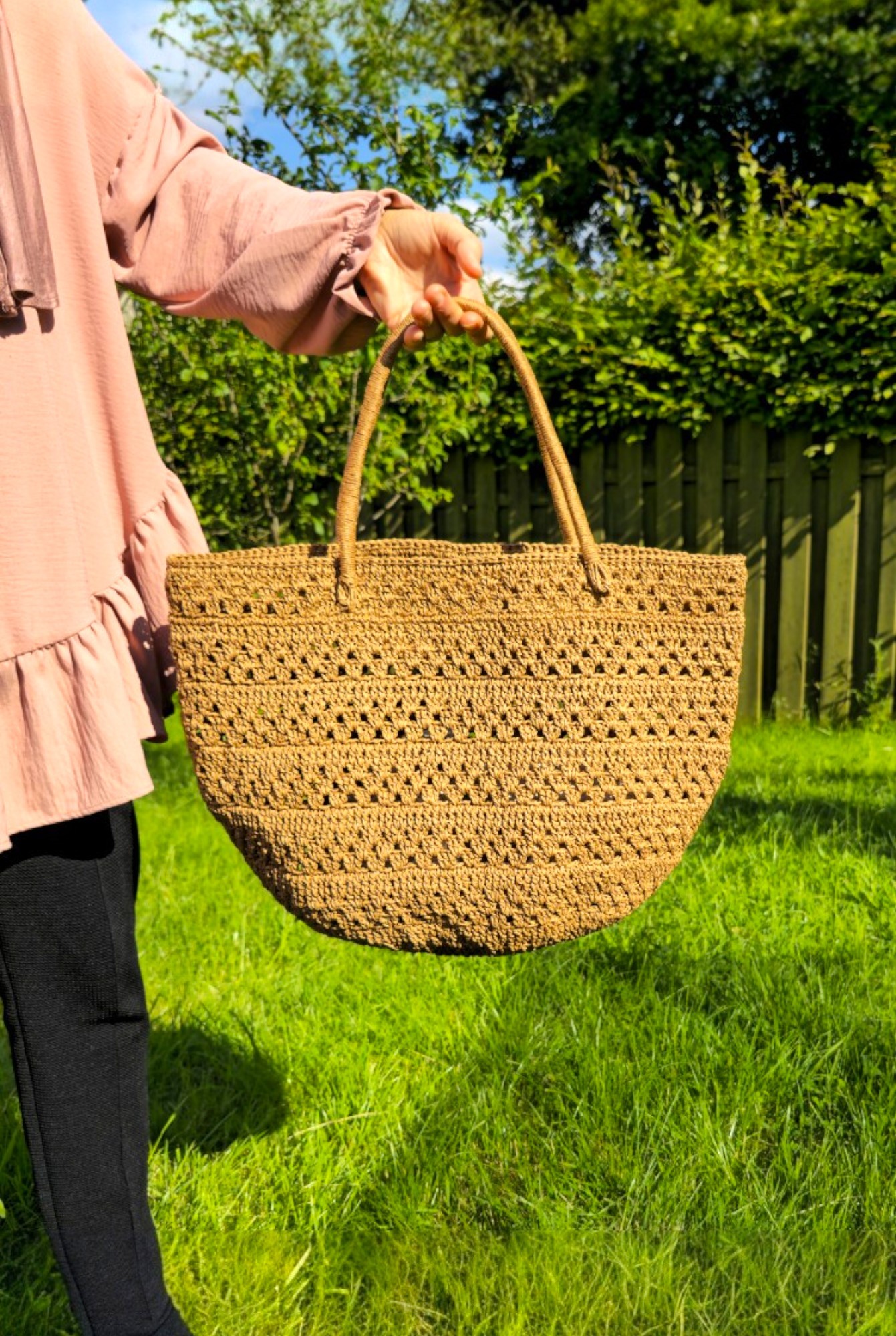 Handgemachte Häkeltasche aus Papiergarn Sommertasche 