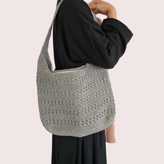 Große Schultertasche aus Papiergarn mit Futter – Grau