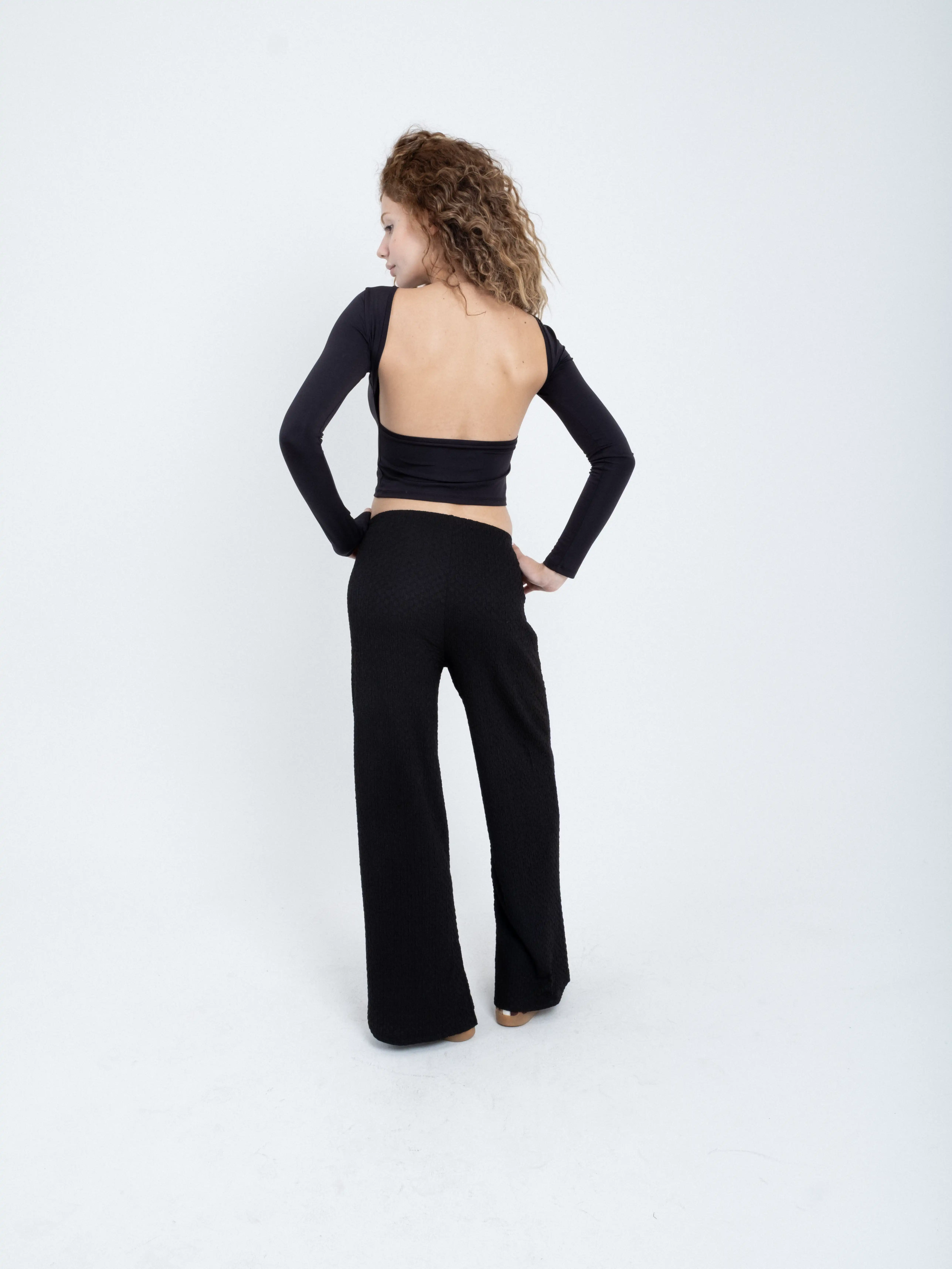 Bisiklet Yaka Sırt Dekolteli Uzun Kollu Body