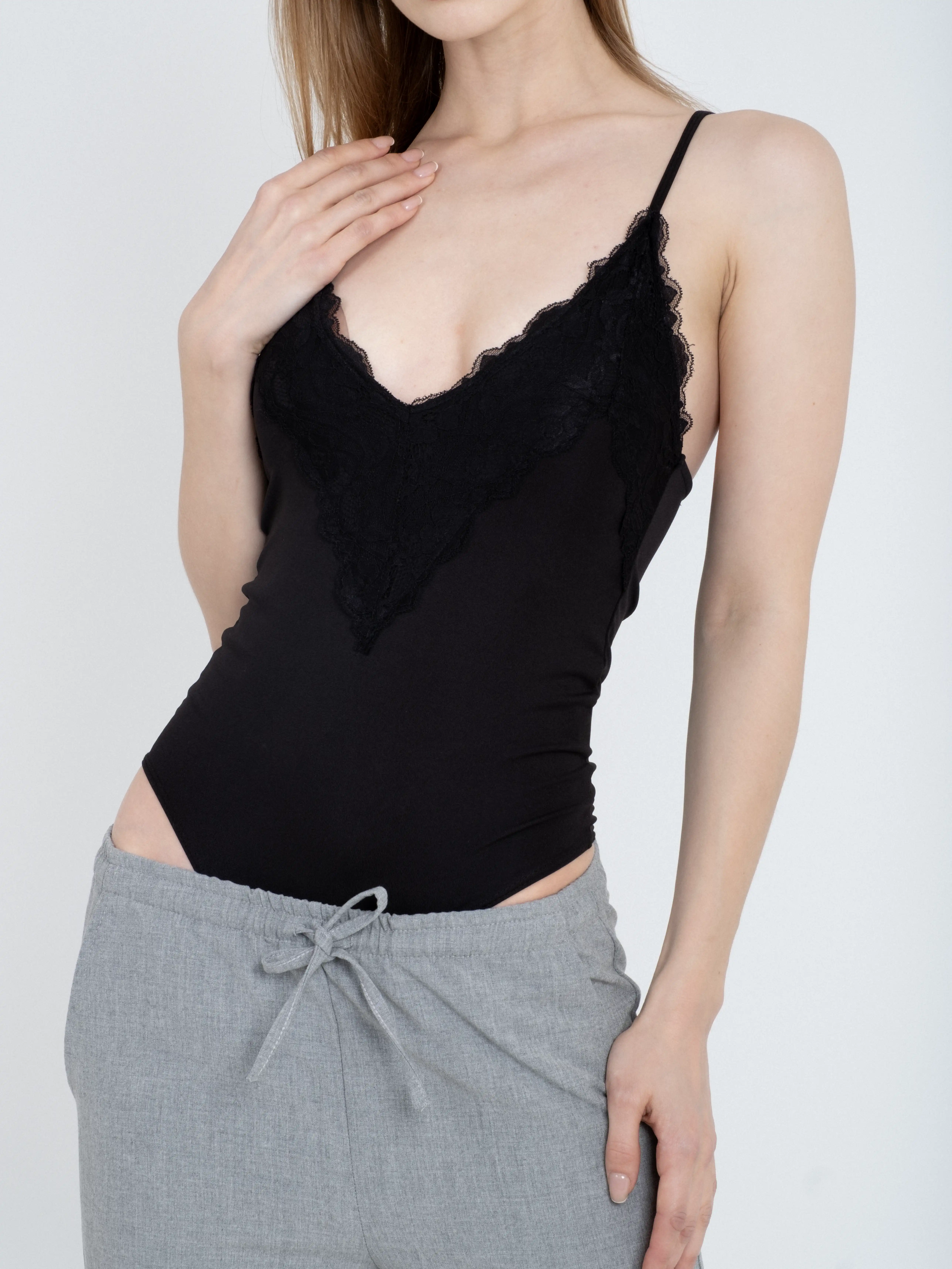 Ayarlanabilir Askı Dantel Detay Bodysuit