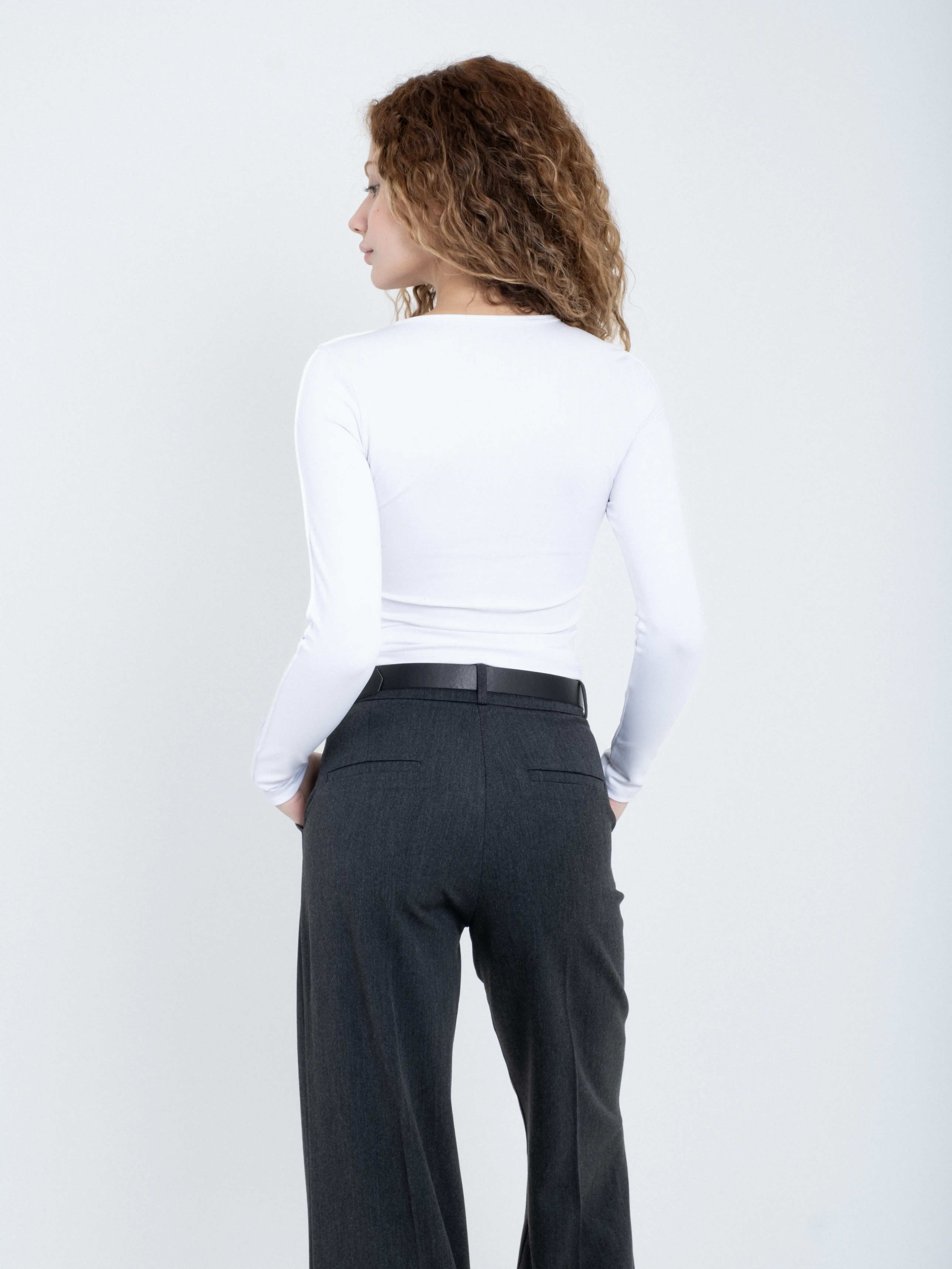 Bisiklet Yaka Dikiş Detaylı Uzun Kollu Body Bluz