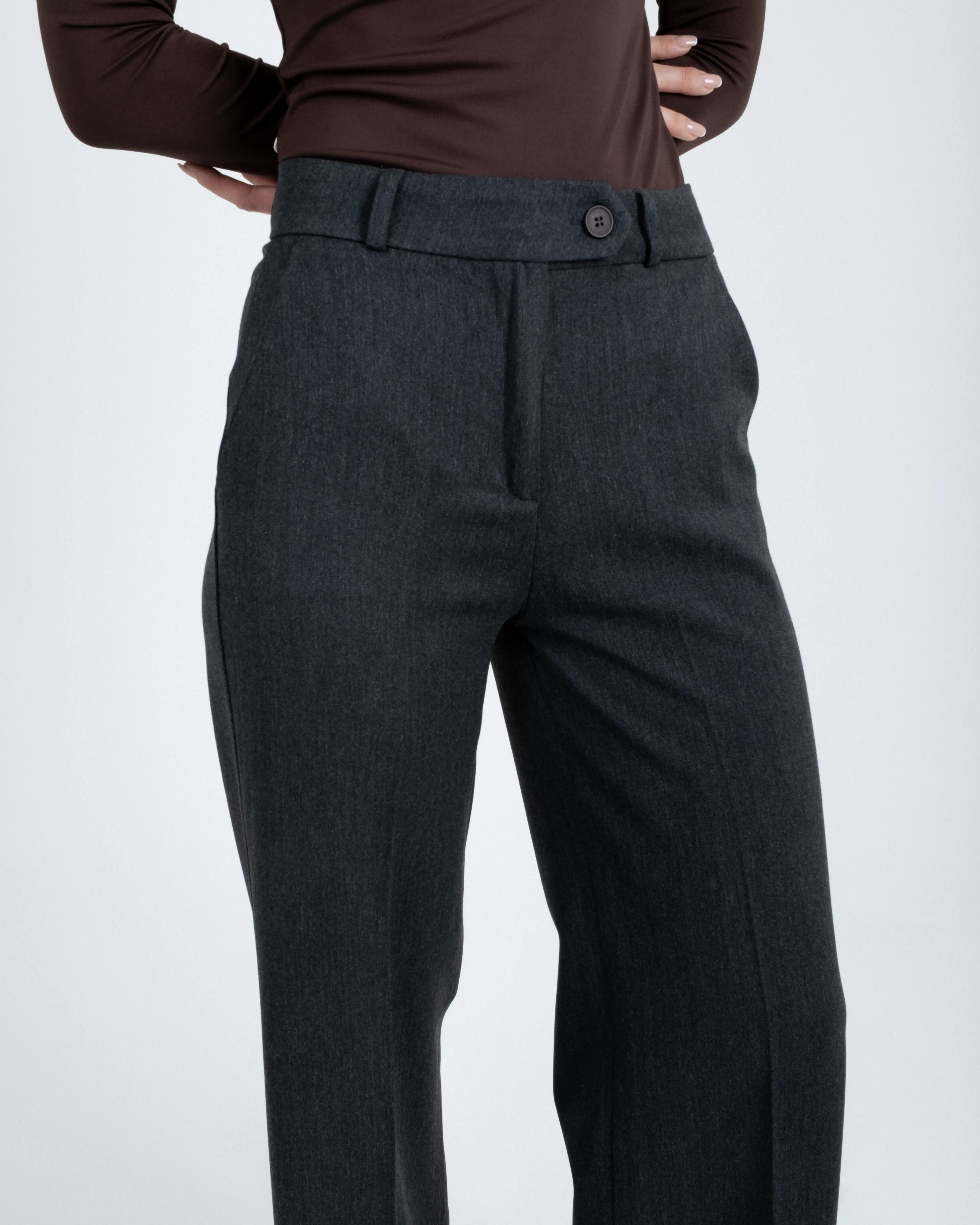 Geniş Paça Dökümlü Kumaş Pantolon