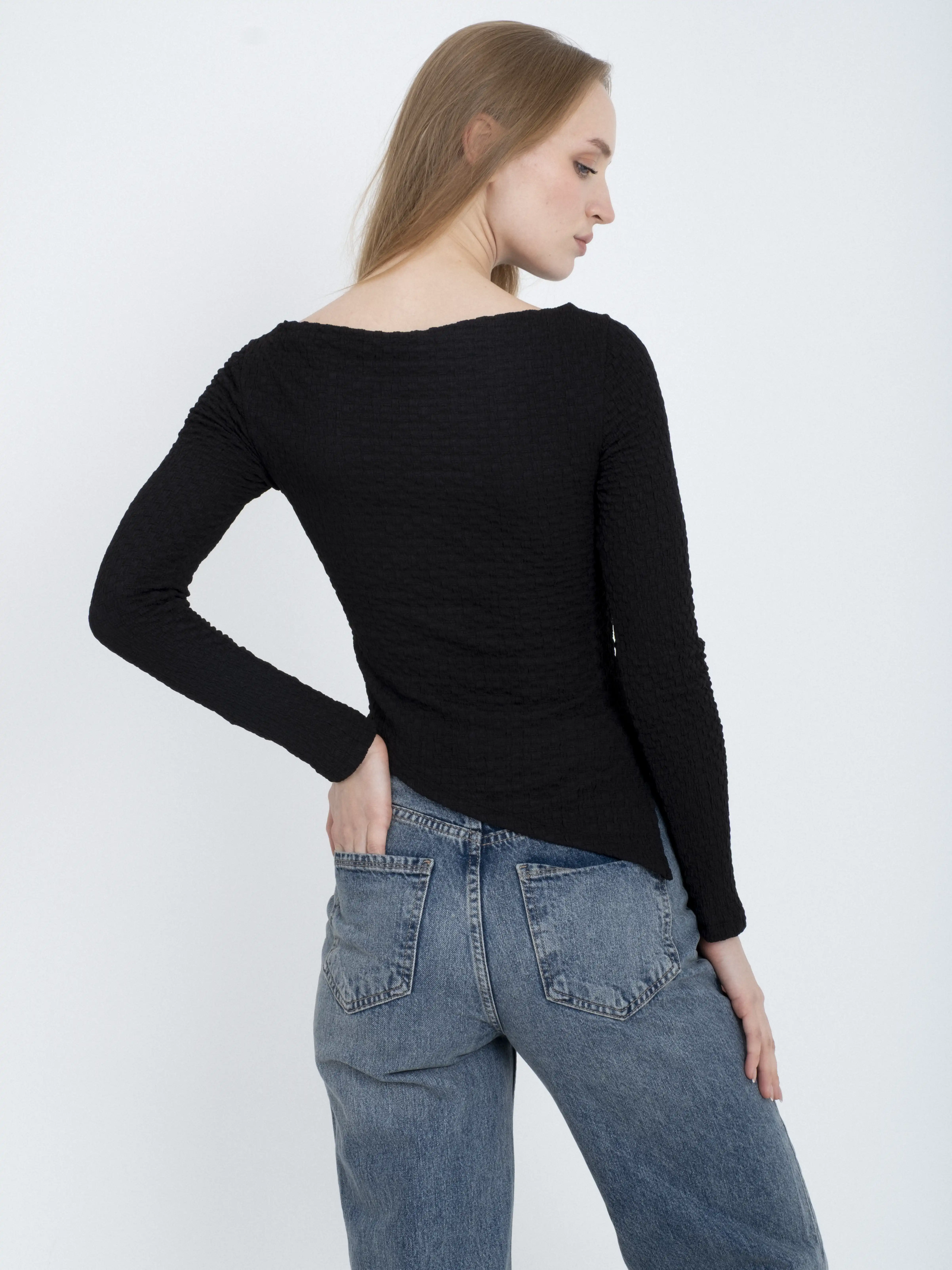 Dokulu Kumaş Asimetrik Uzun Kollu Body Bluz