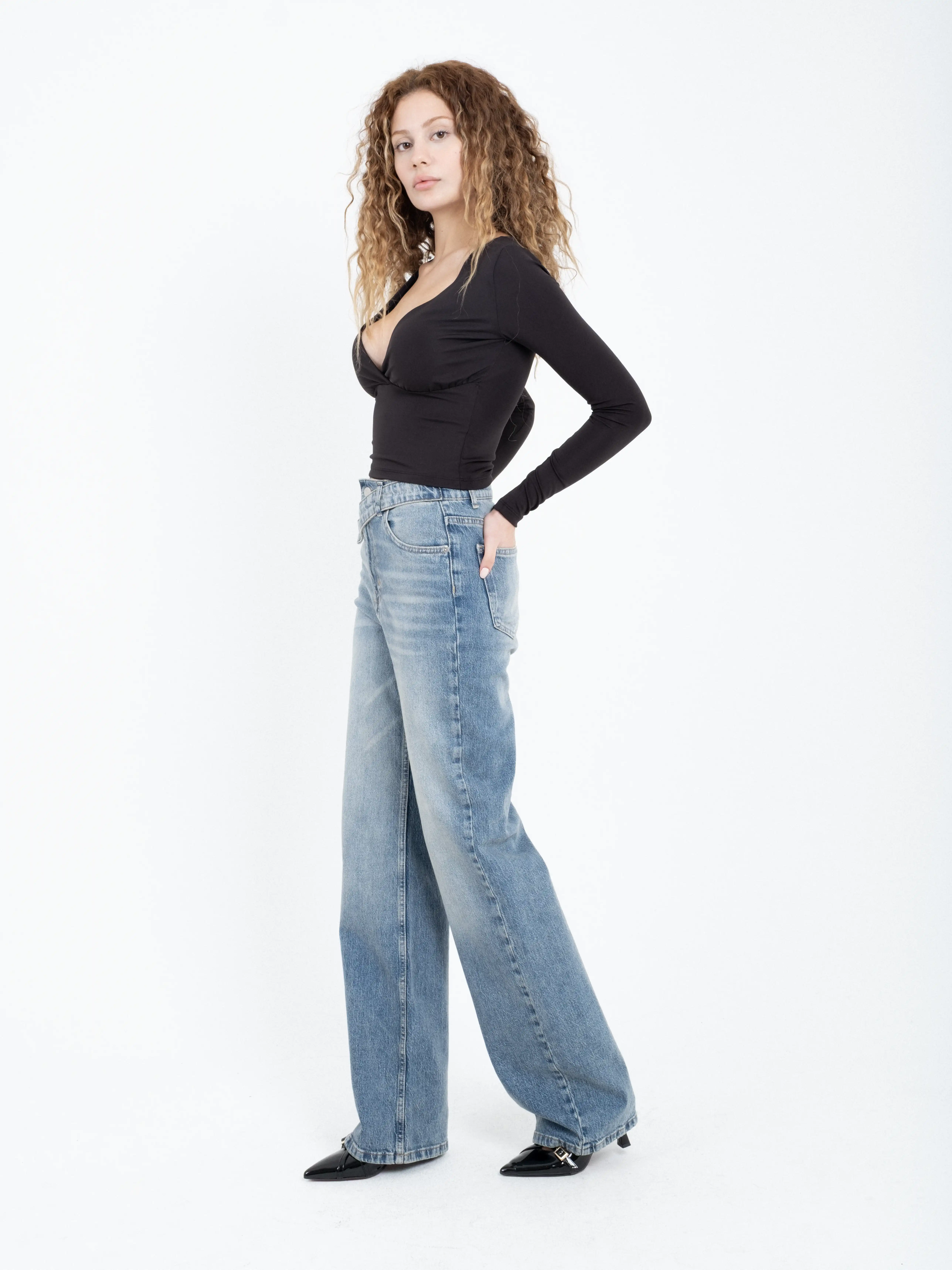 Büzgülü Kruvaze Uzun Kollu Body