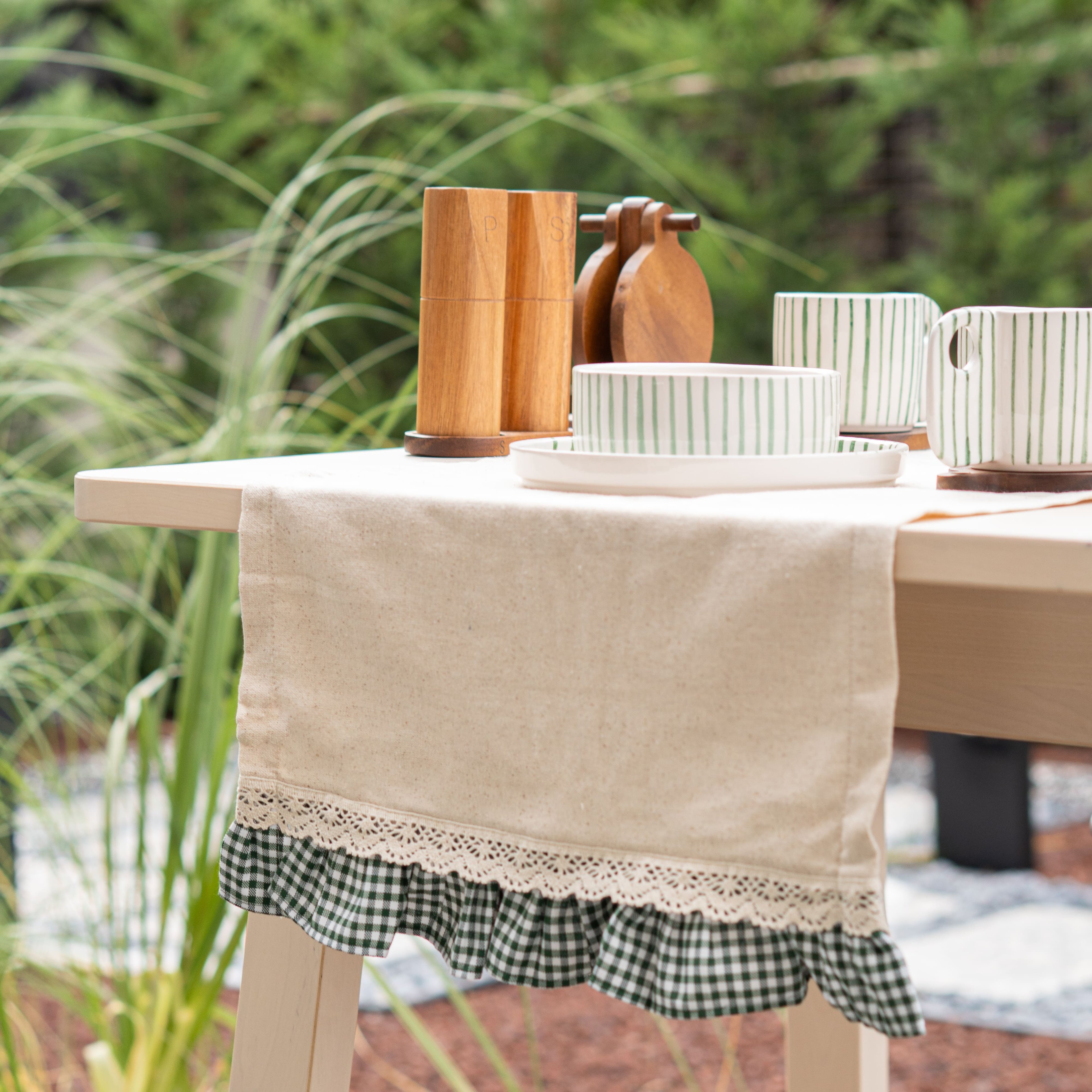 Acacia Naturel Salt and Pepper Set