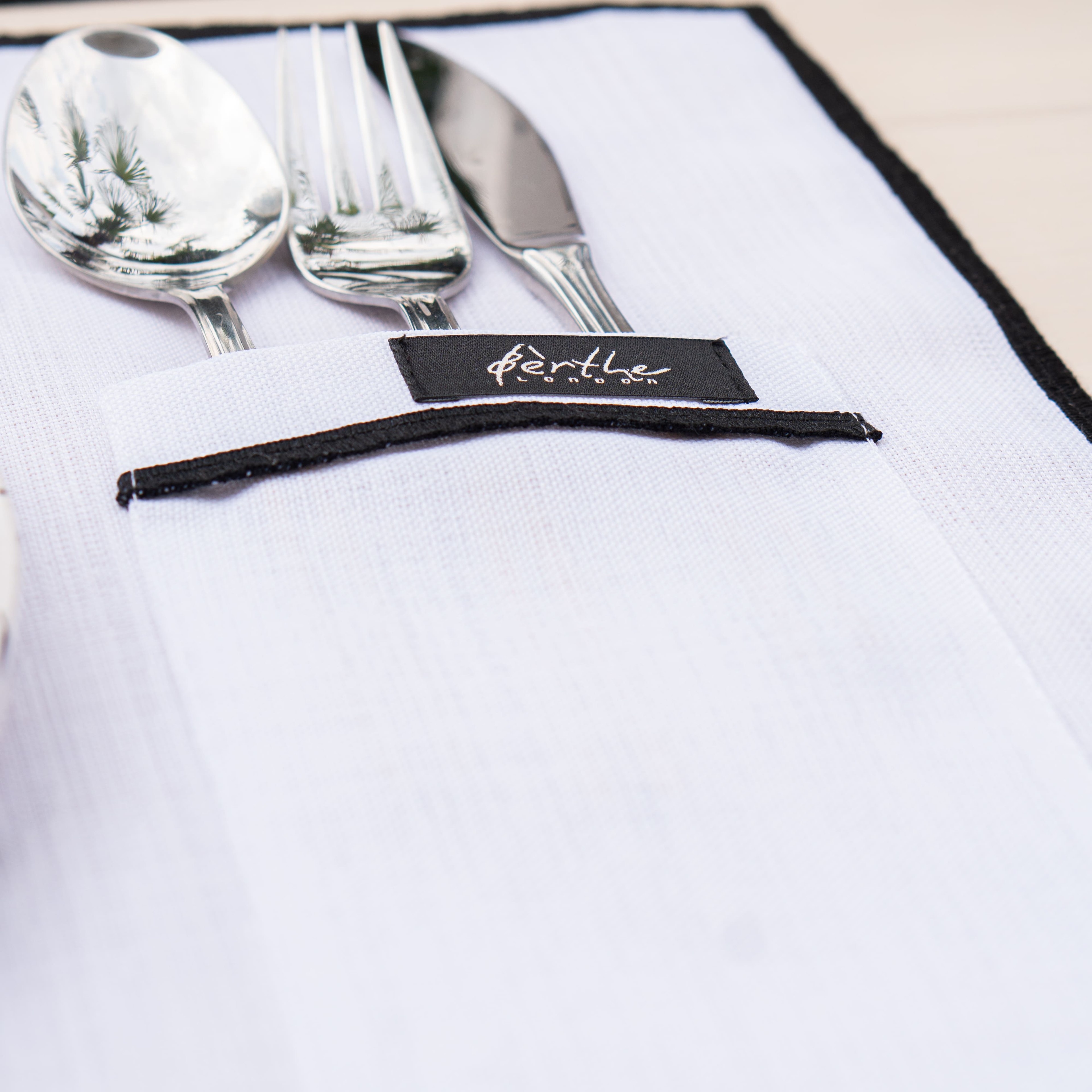 White Rectangular Pocket Placemat with Black Binding 45x35