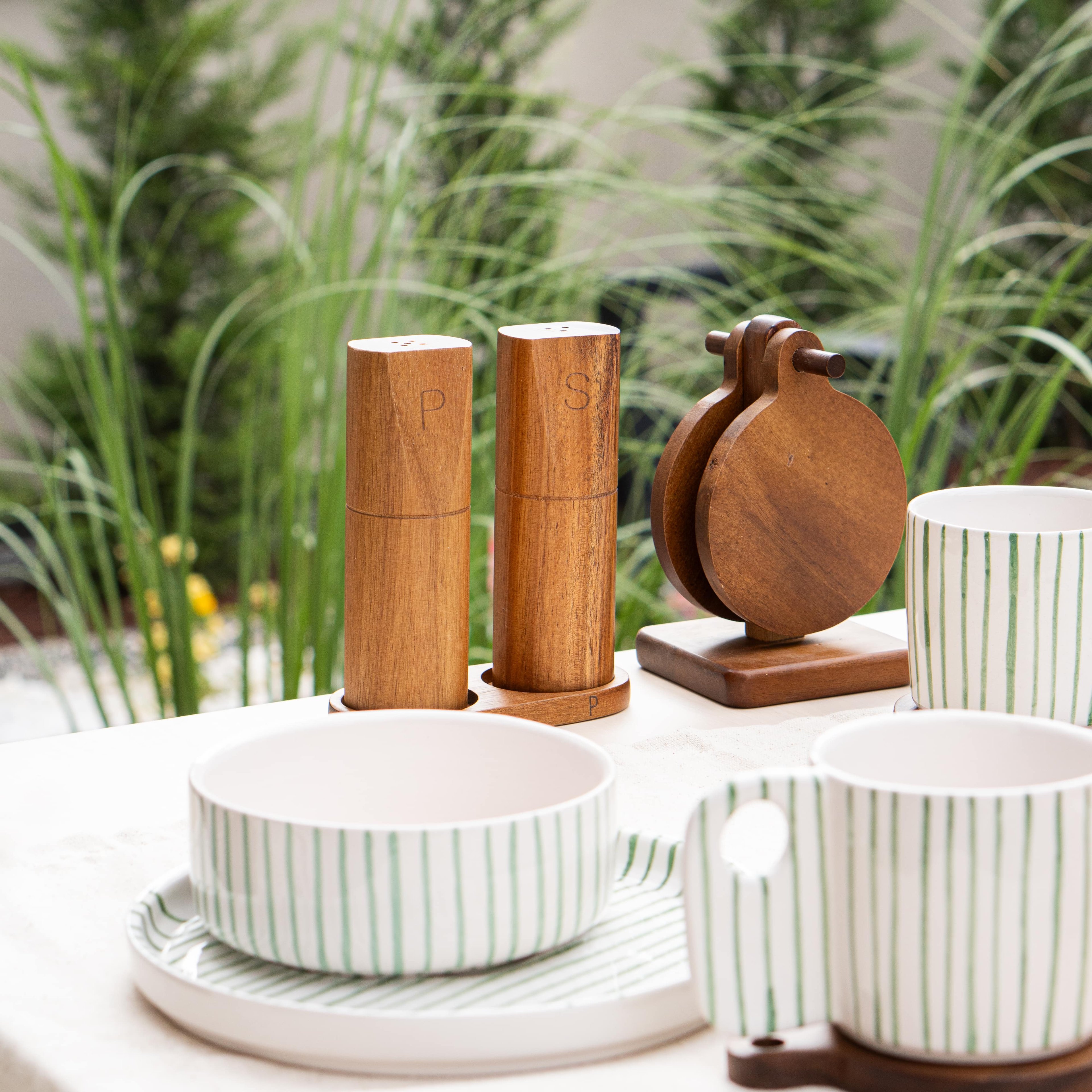 Acacia Naturel Salt and Pepper Set