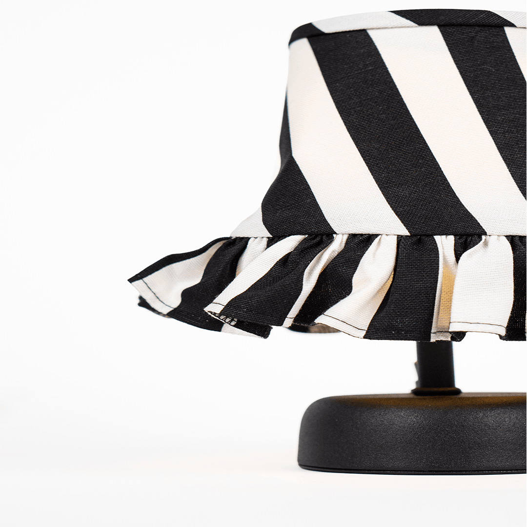 Zebra Desen Fırfırlı Masa Lambası