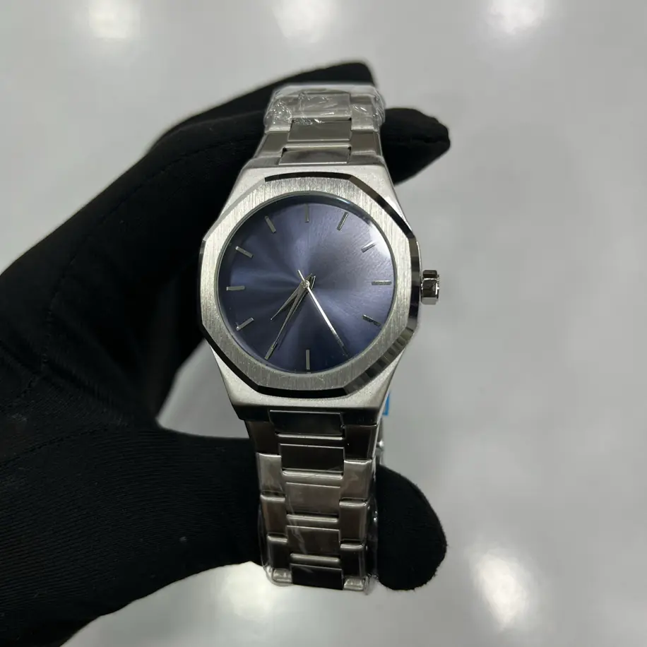 Anthracite Steel Edition – Fırçalanmış Çelik Modern Erkek Saati · 3