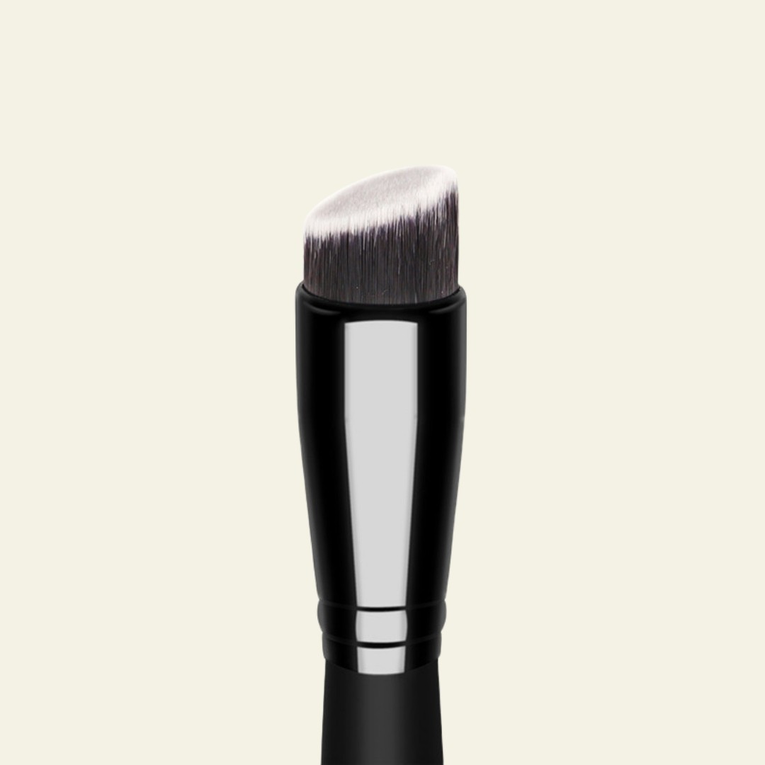 Kabuki Flat Açılı Fondöten Fırçası