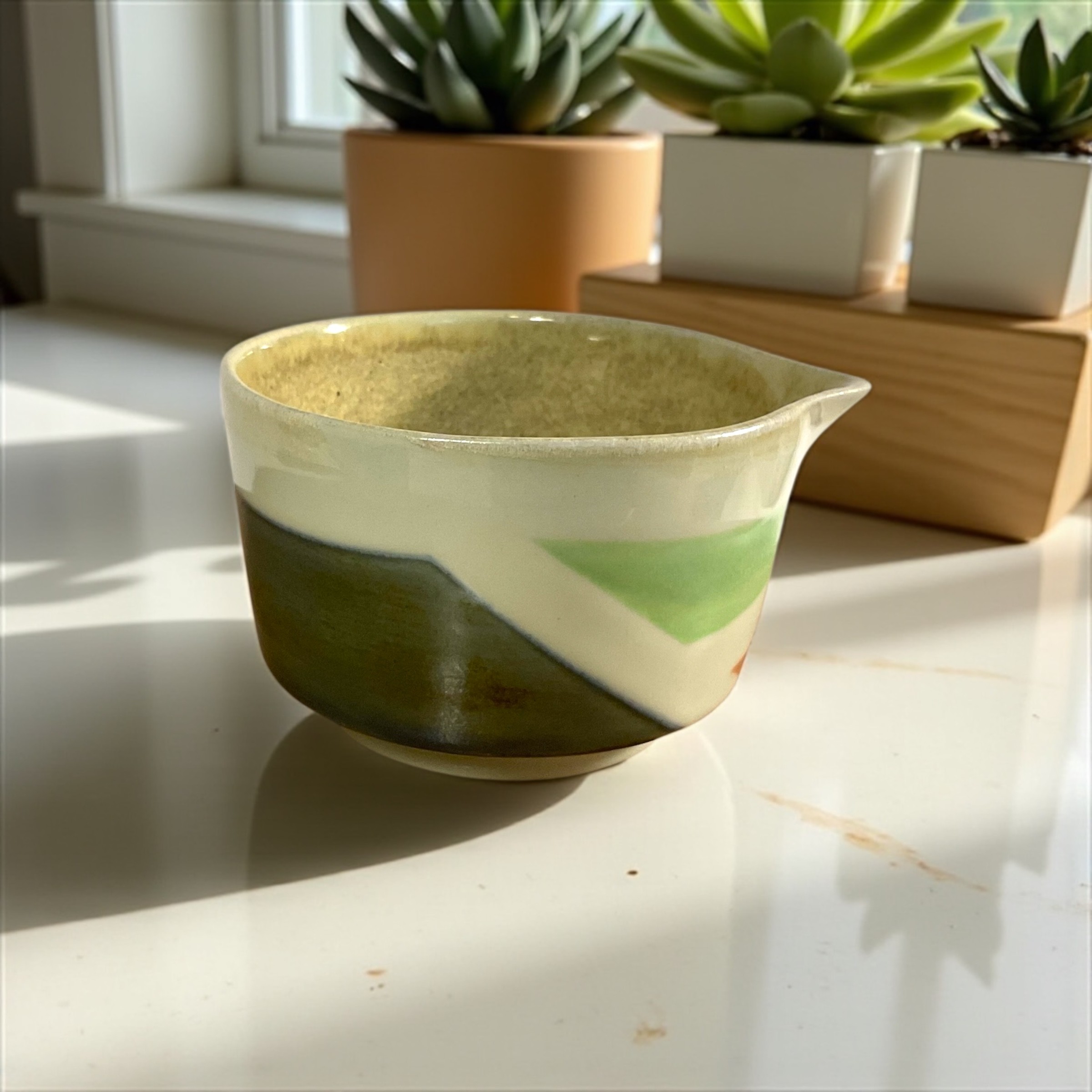 Hasu – Lotus Çiçekli El Yapımı Matcha Kasesi (Chawan)